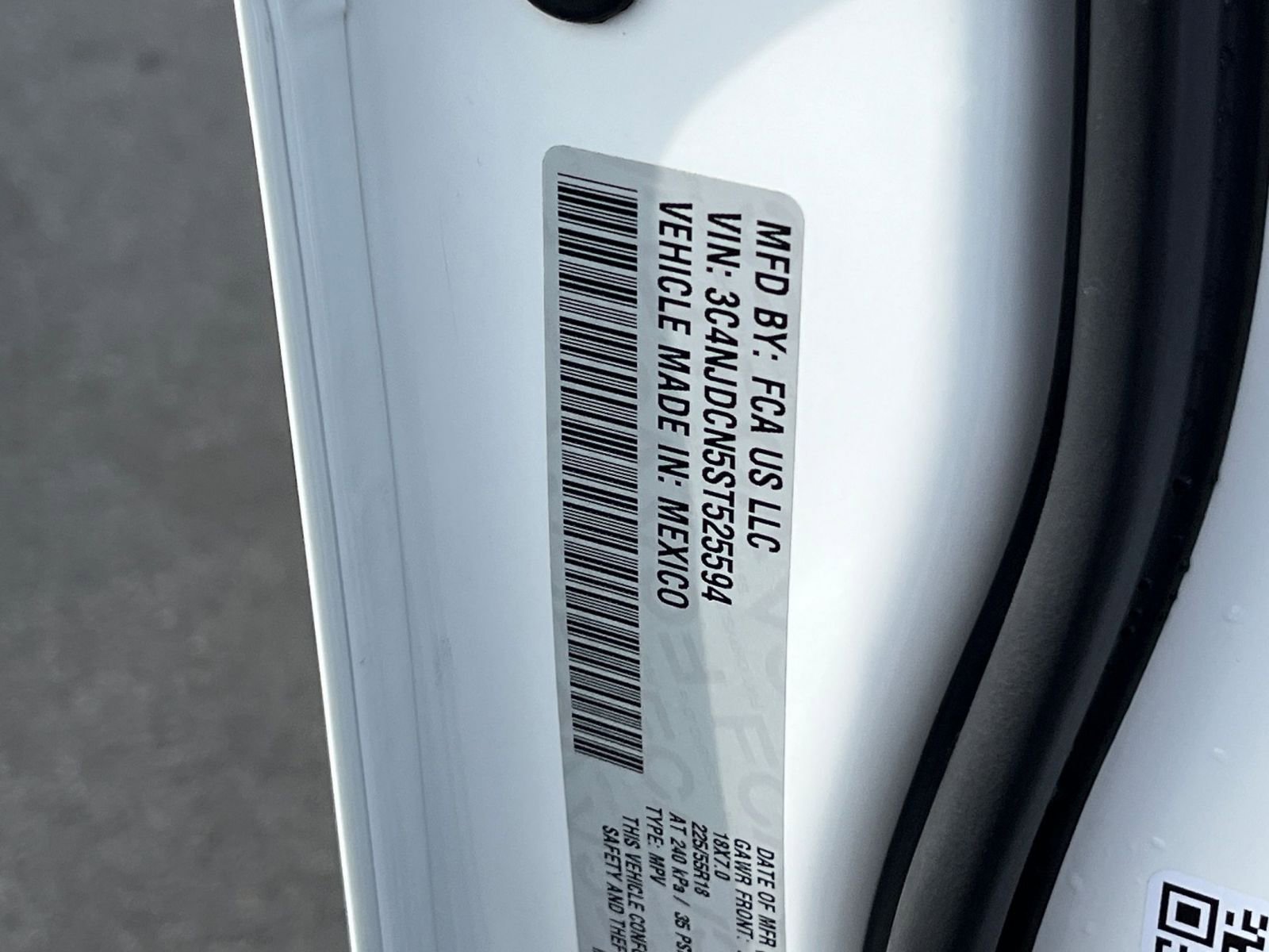 Thumbnail: 2025 Jeep Compass - 29