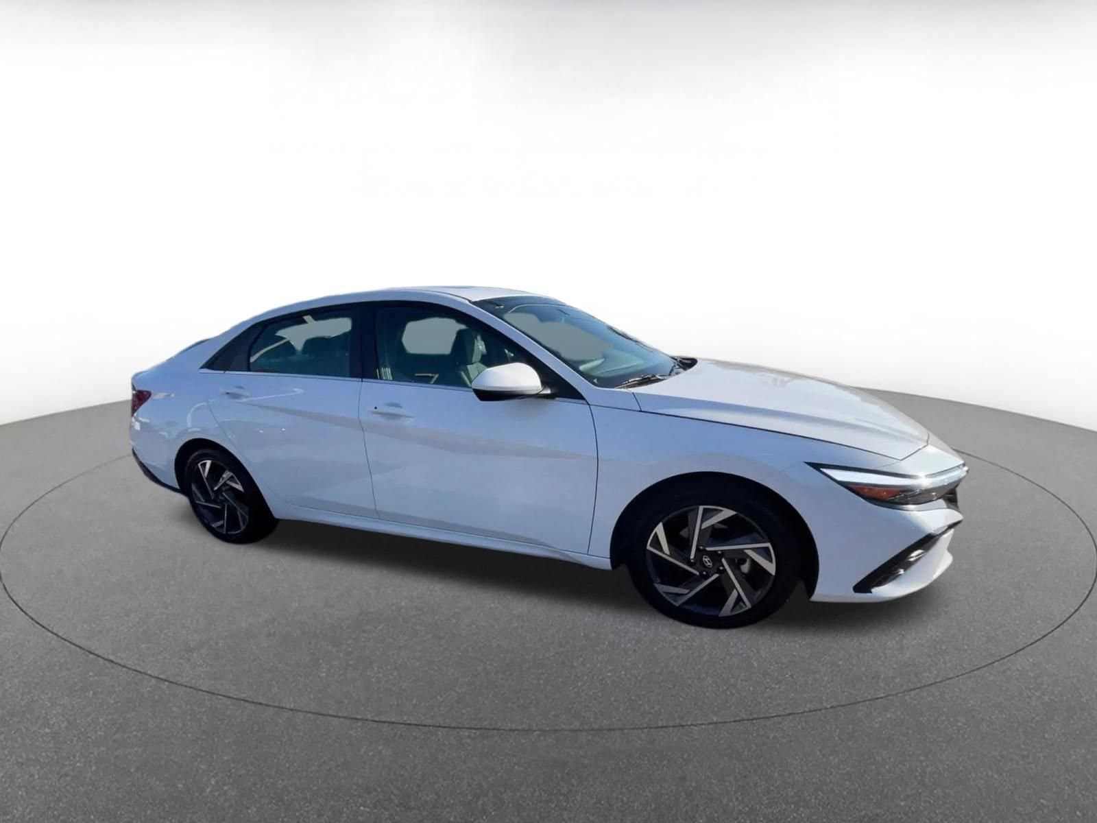 Thumbnail: 2025 Hyundai Elantra - 2