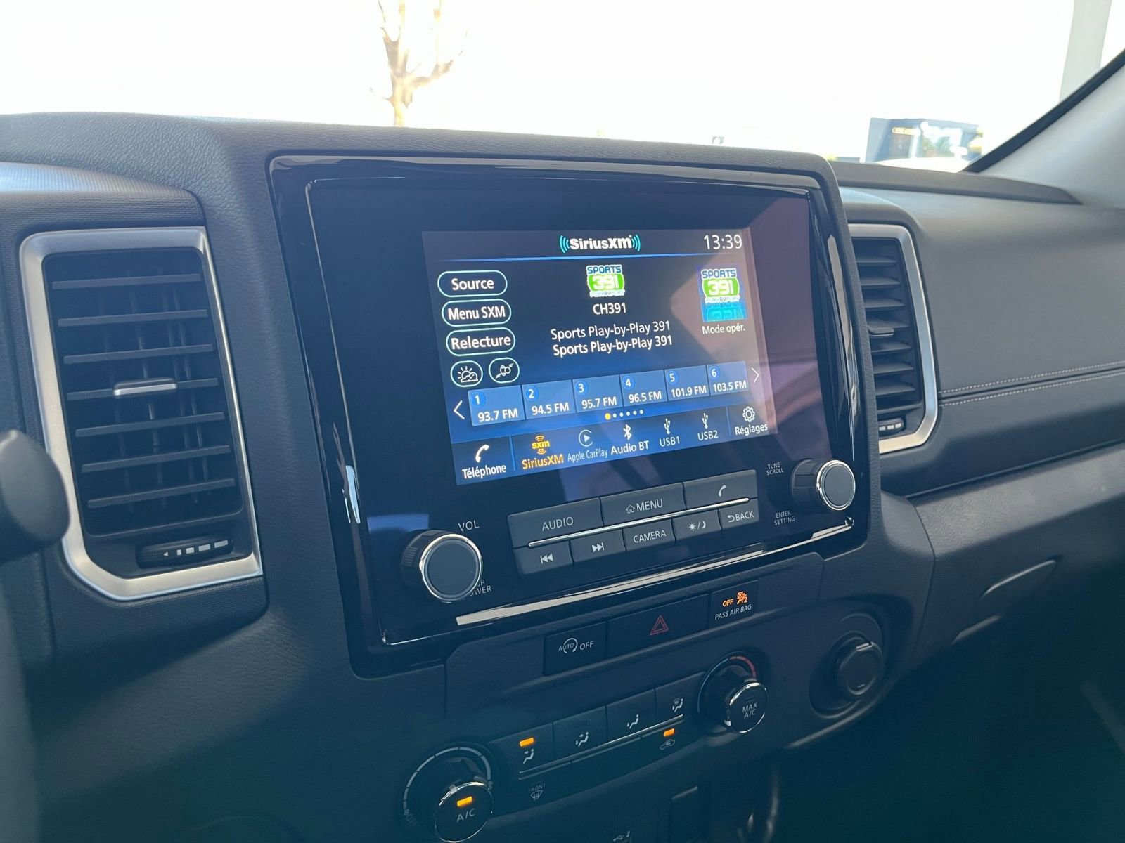 Thumbnail: 2024 Nissan Frontier - 18