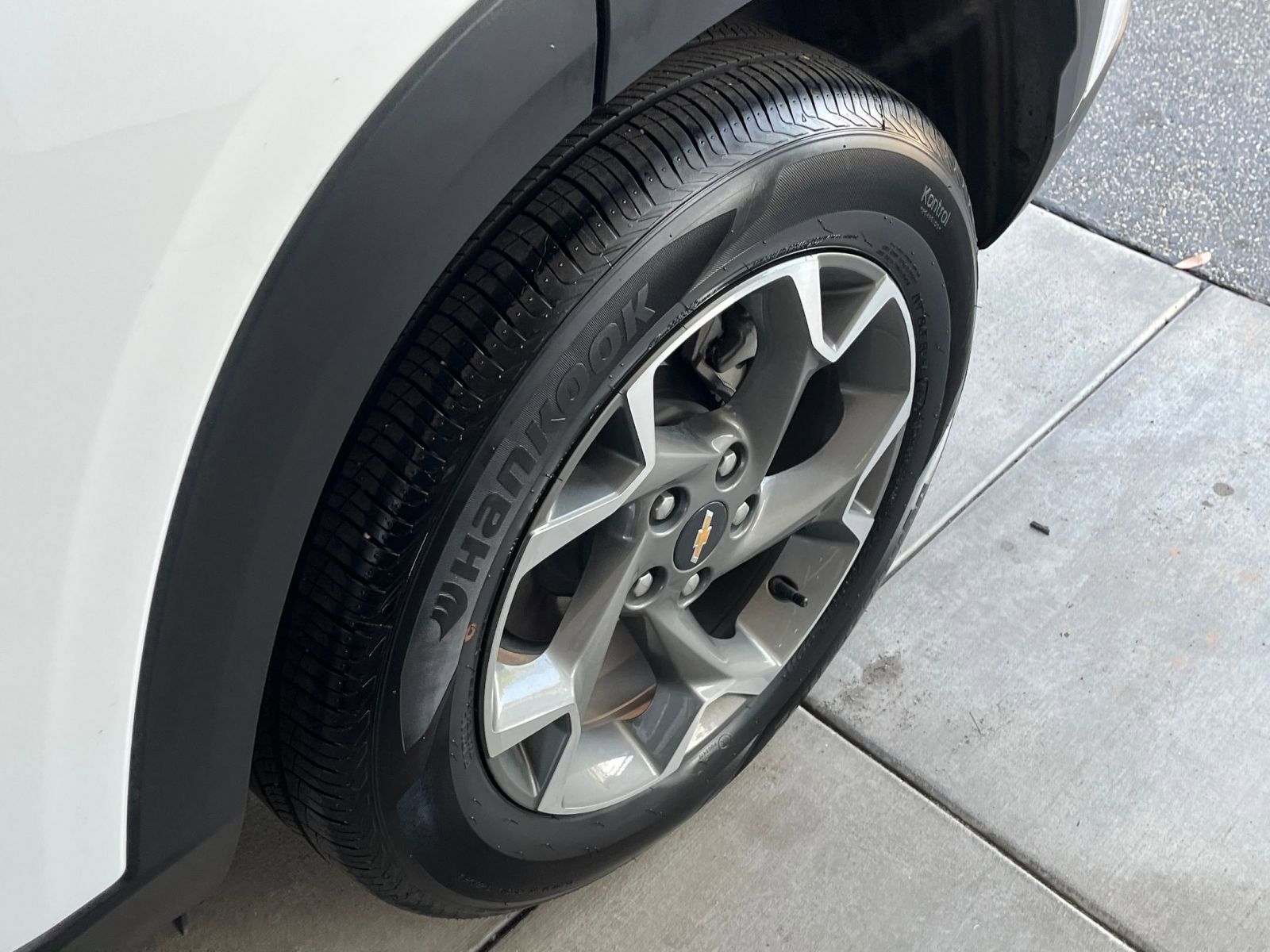 Thumbnail: 2025 Chevrolet Trax - 30