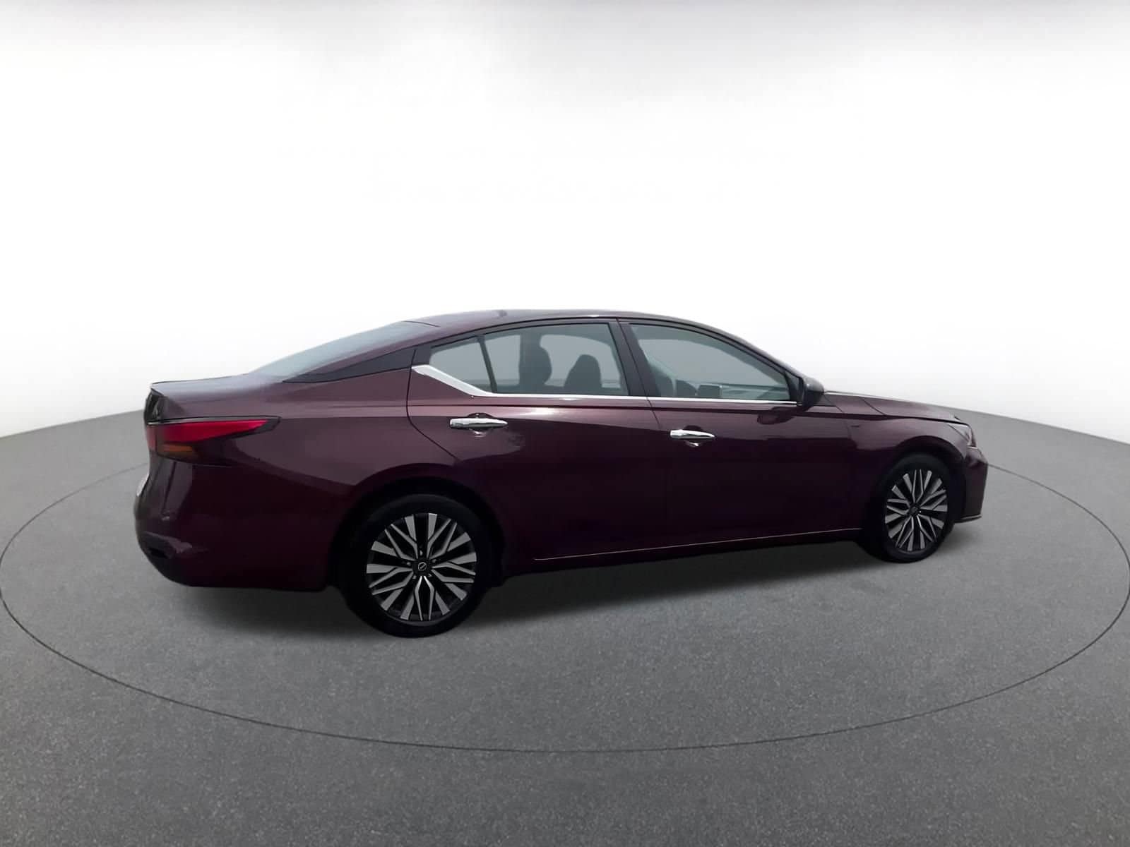Thumbnail: 2024 Nissan Altima - 14