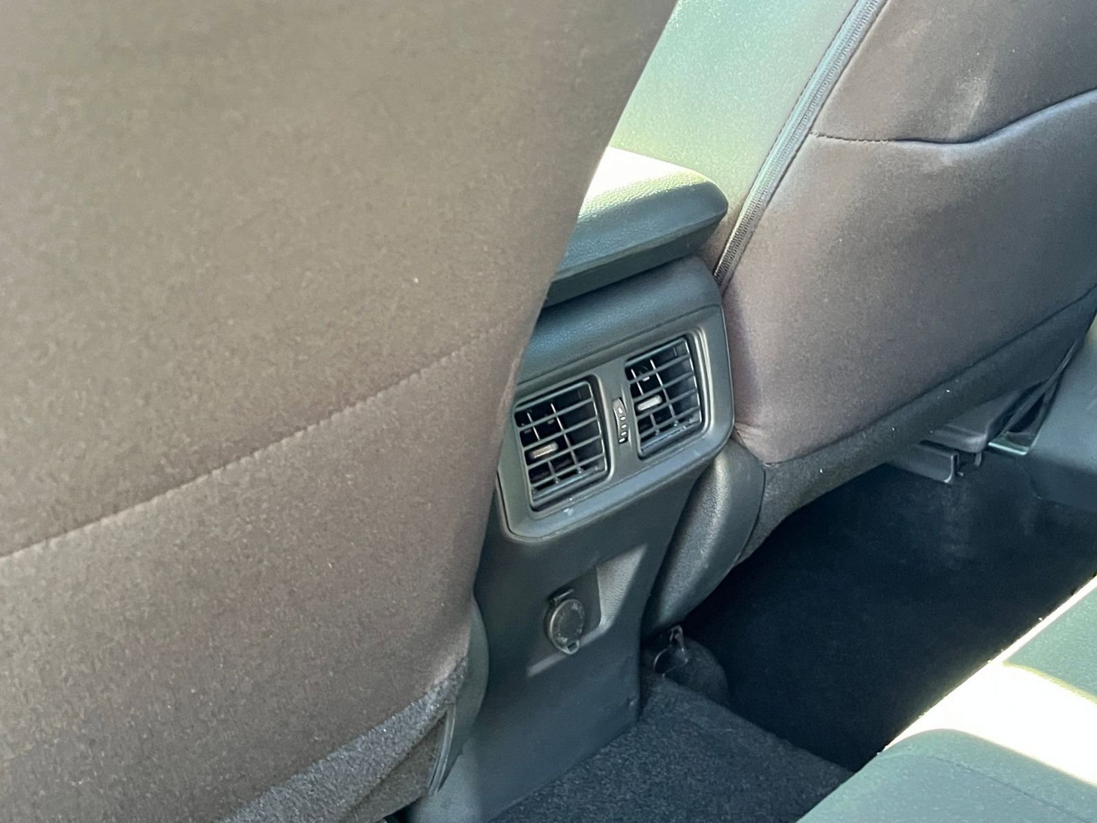 Thumbnail: 2025 Toyota RAV4 - 24