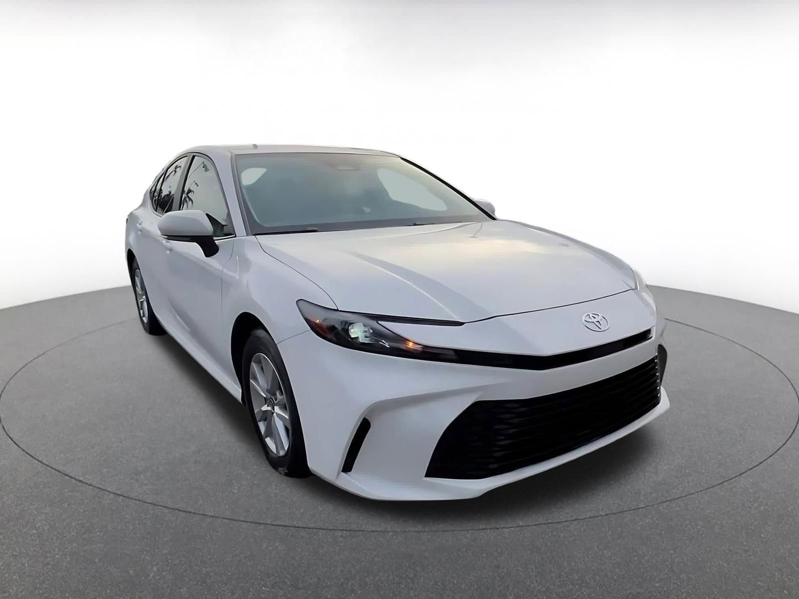 Thumbnail: 2025 Toyota Camry - 3