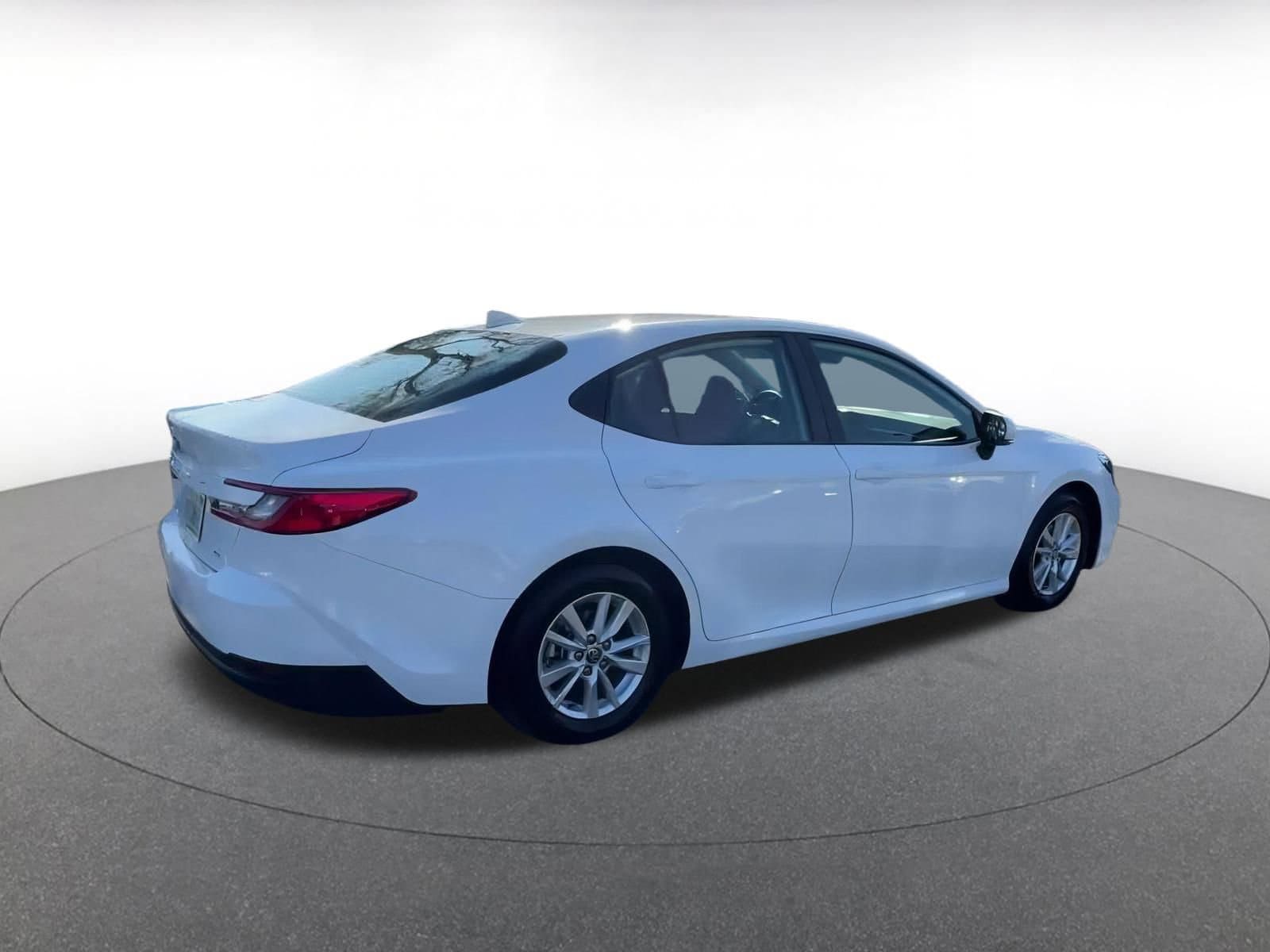 Thumbnail: 2025 Toyota Camry - 15