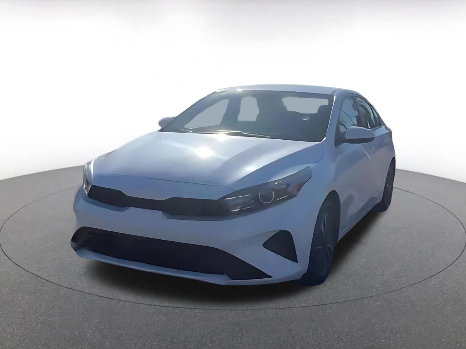 Thumbnail: 2023 Kia Forte - 7