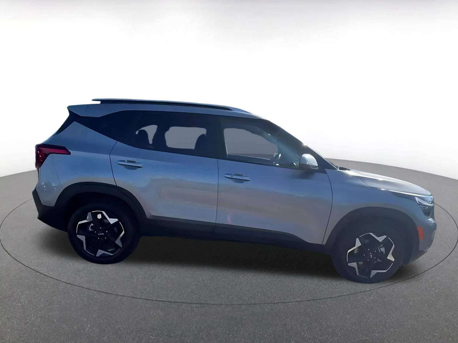 Thumbnail: 2025 Kia Seltos - 16