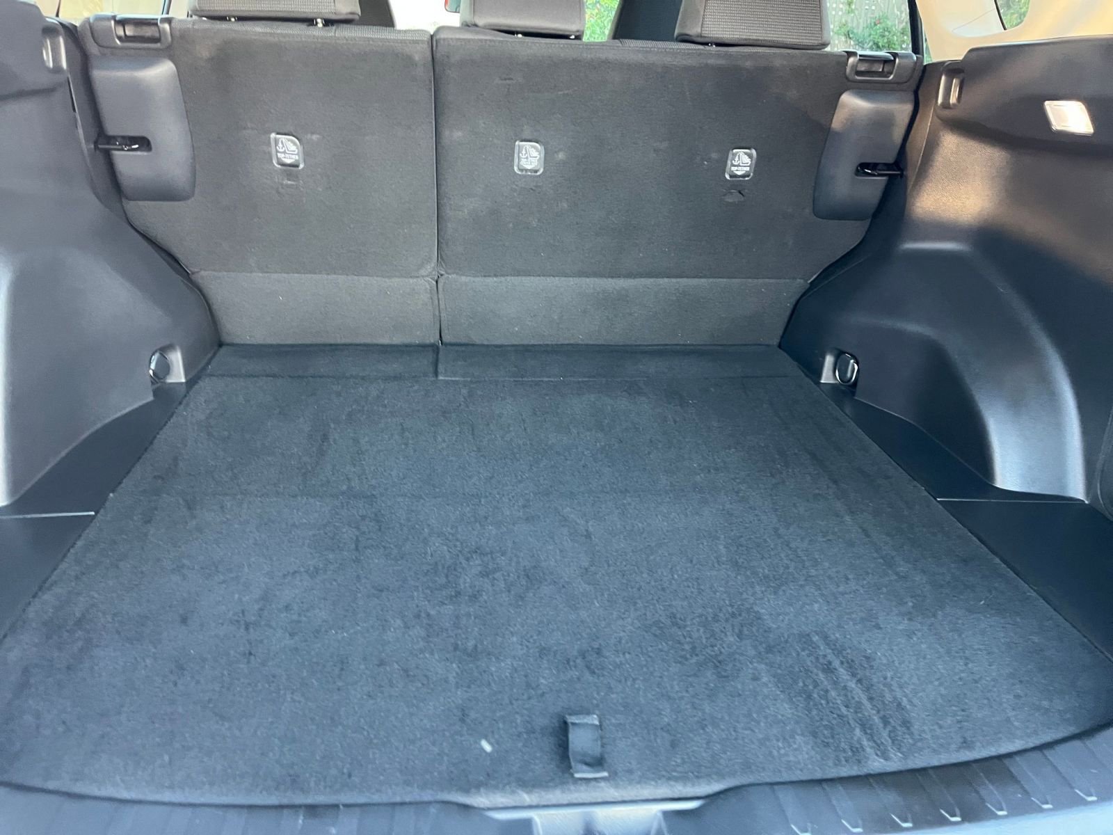 Thumbnail: 2025 Toyota RAV4 - 31