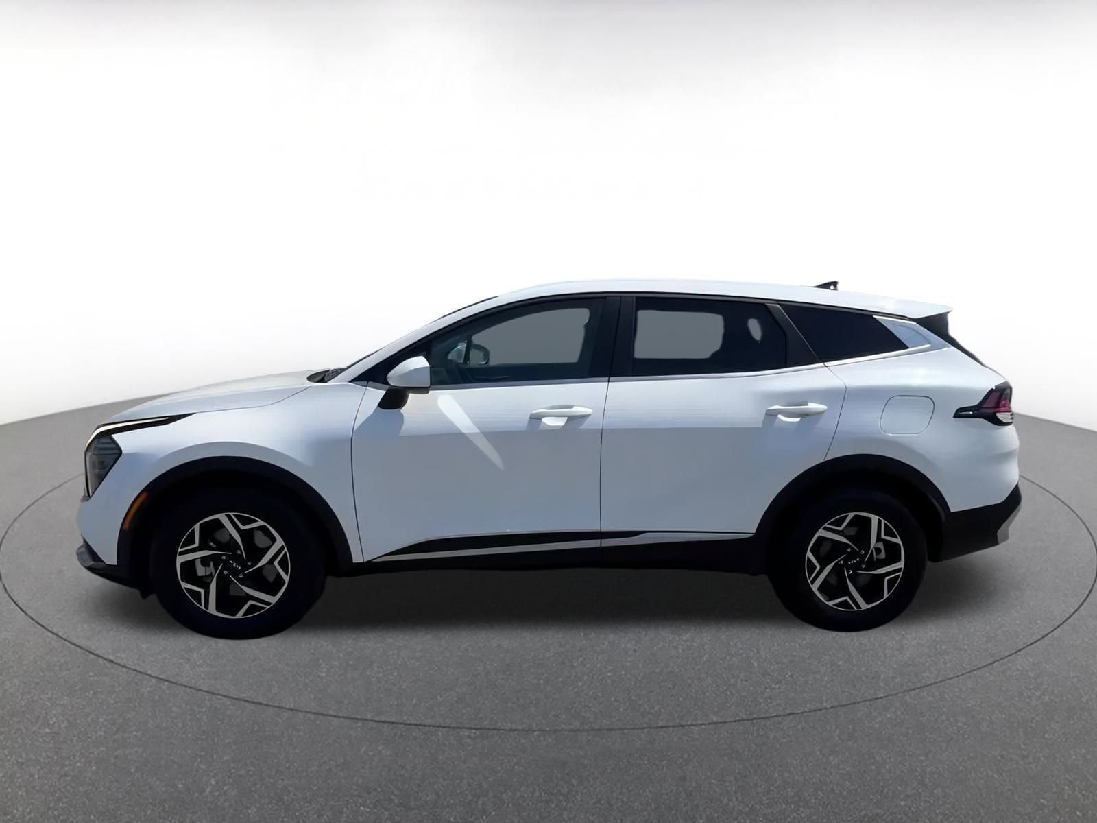 Thumbnail: 2024 Kia Sportage - 9