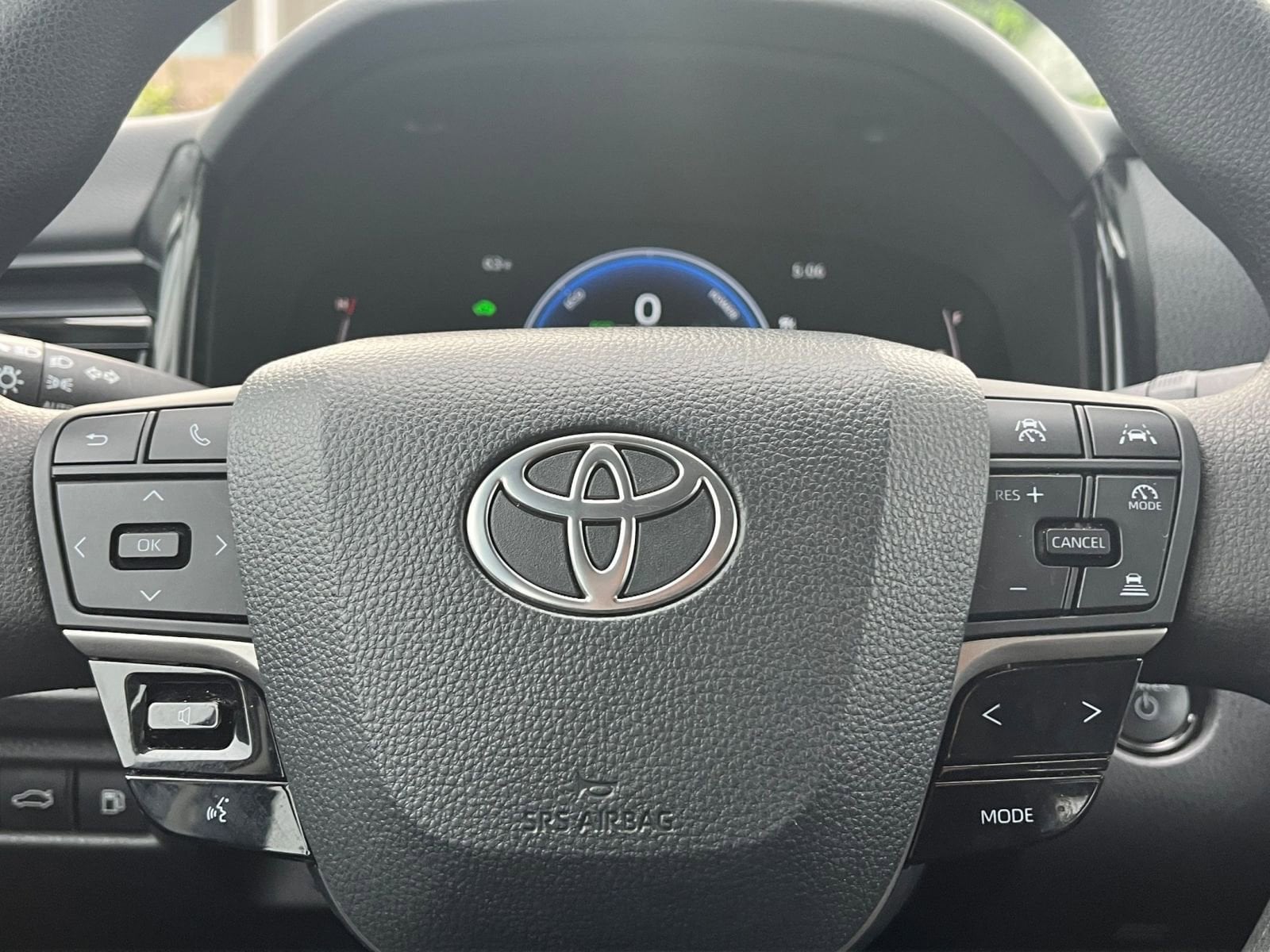 Thumbnail: 2025 Toyota Camry - 28