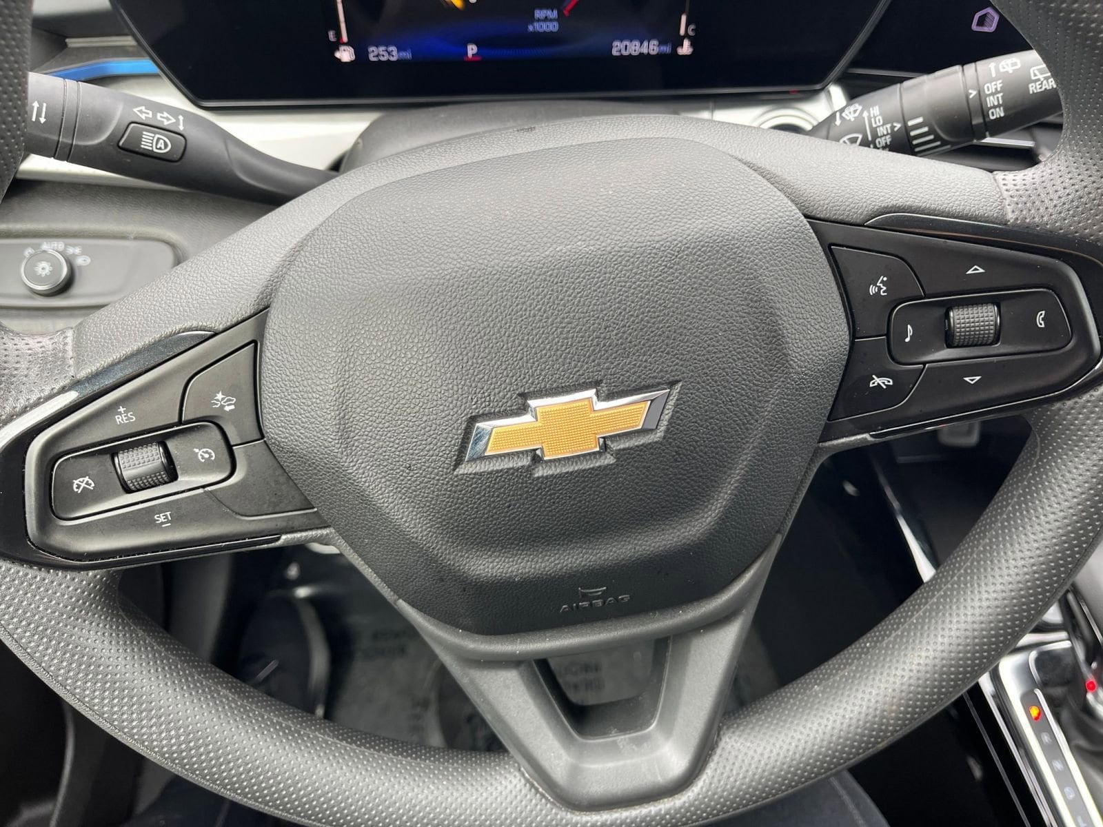 Thumbnail: 2025 Chevrolet Trax - 28