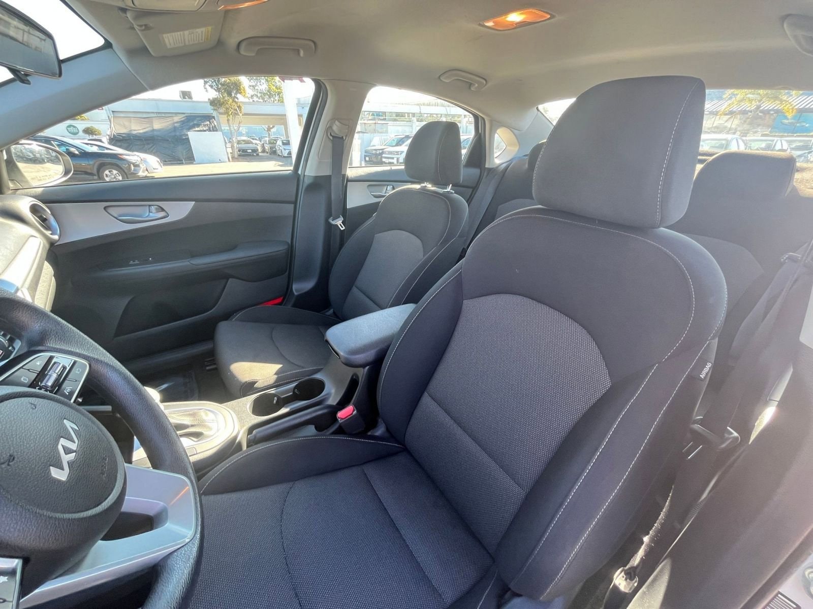 Thumbnail: 2023 Kia Forte - 27