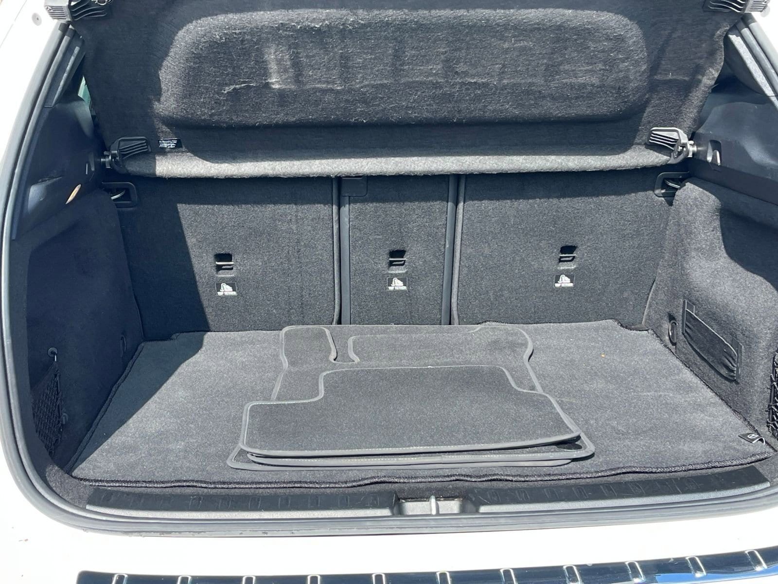 Thumbnail: 2025 Mercedes-Benz GLA - 32