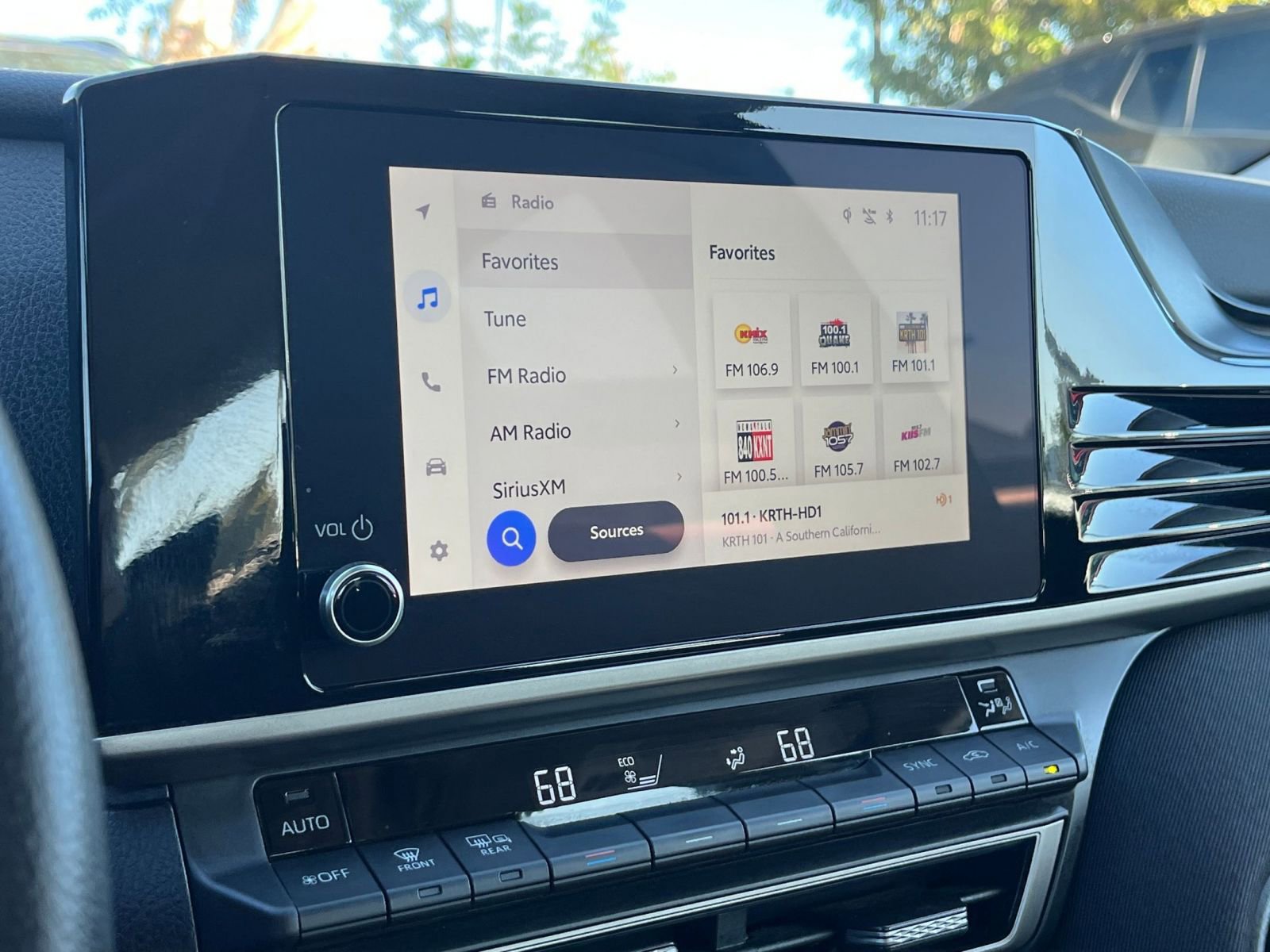 Thumbnail: 2025 Toyota Camry - 20