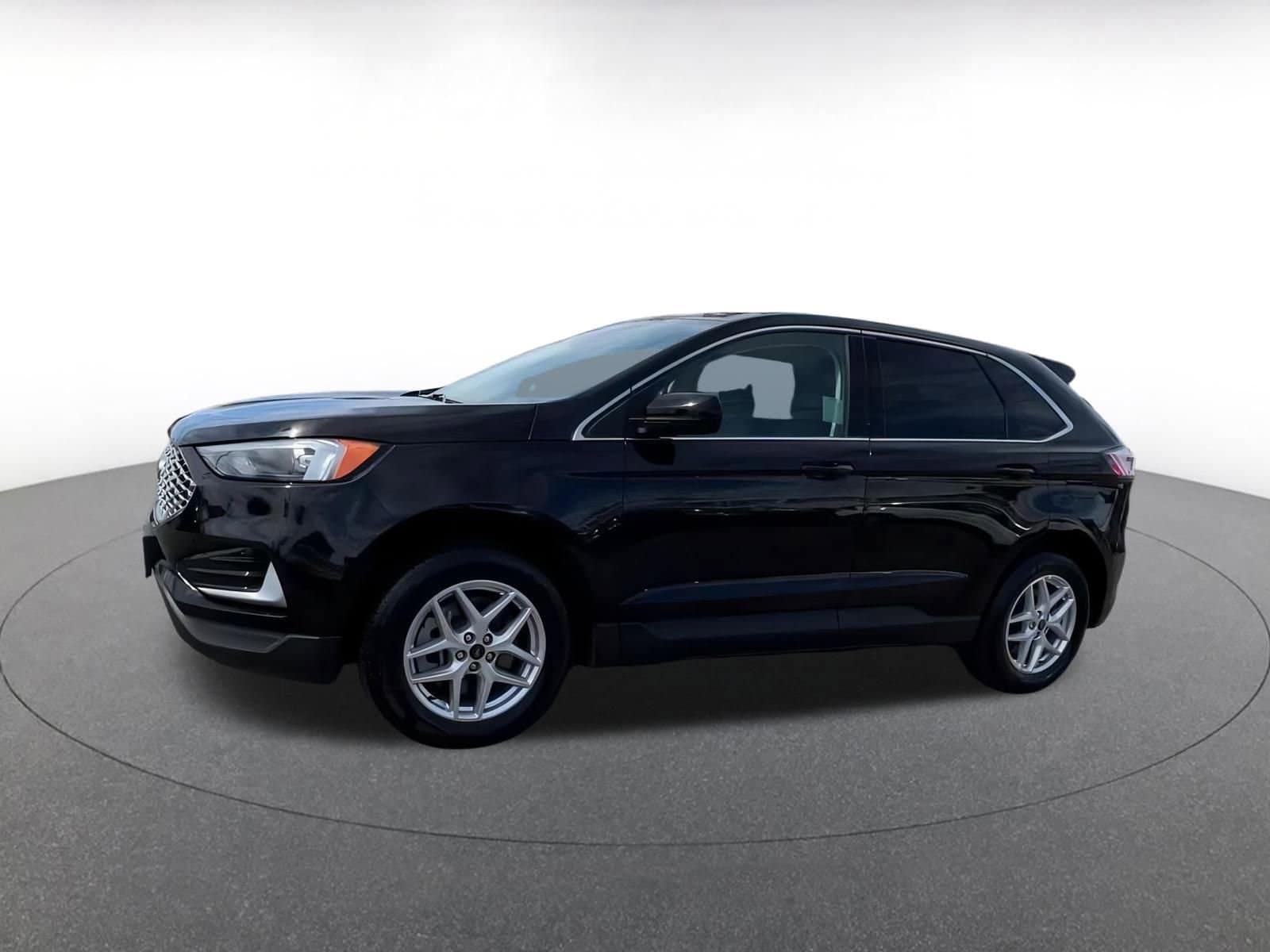 Thumbnail: 2023 Ford Edge - 6