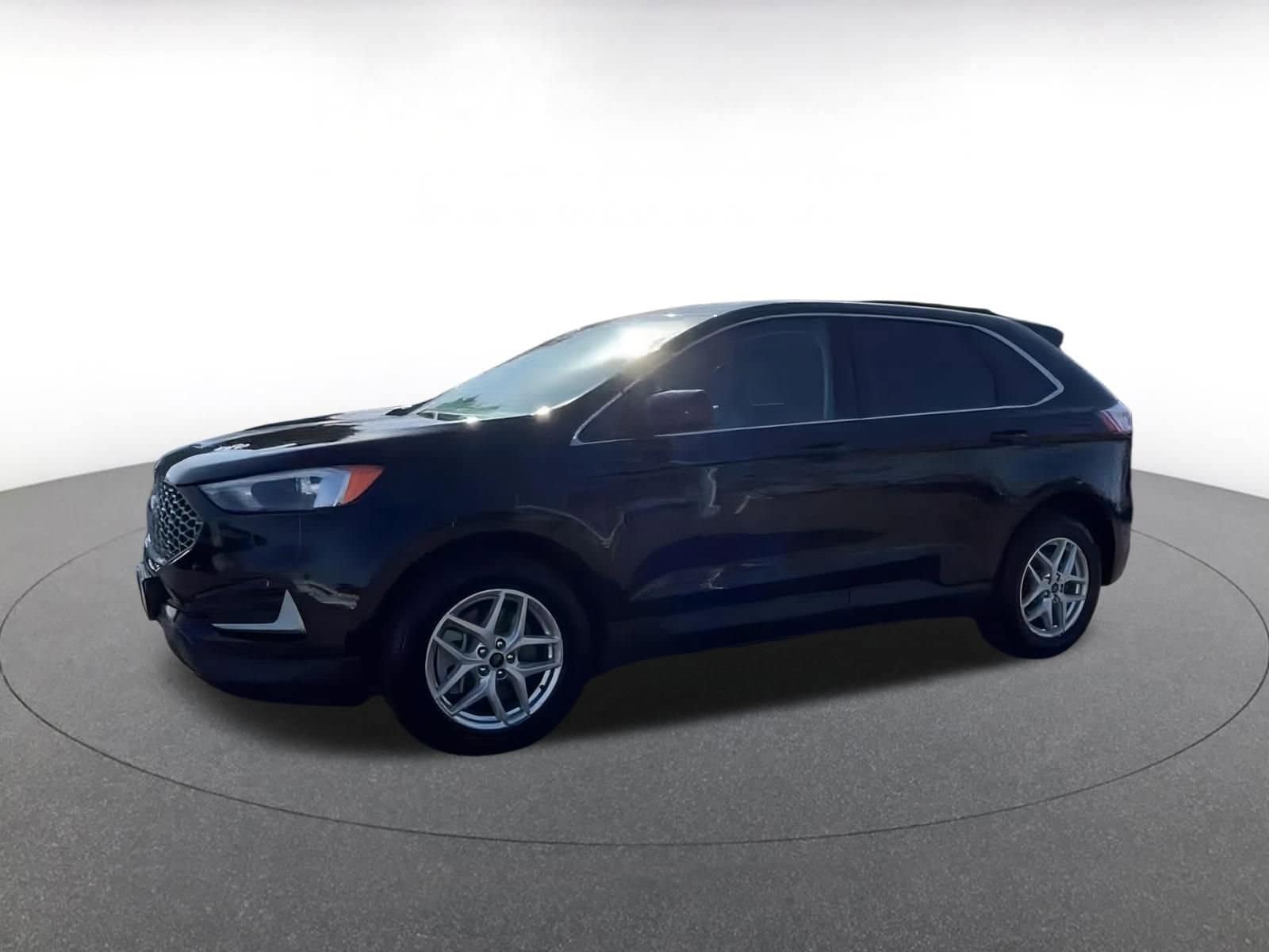 Thumbnail: 2023 Ford Edge - 6