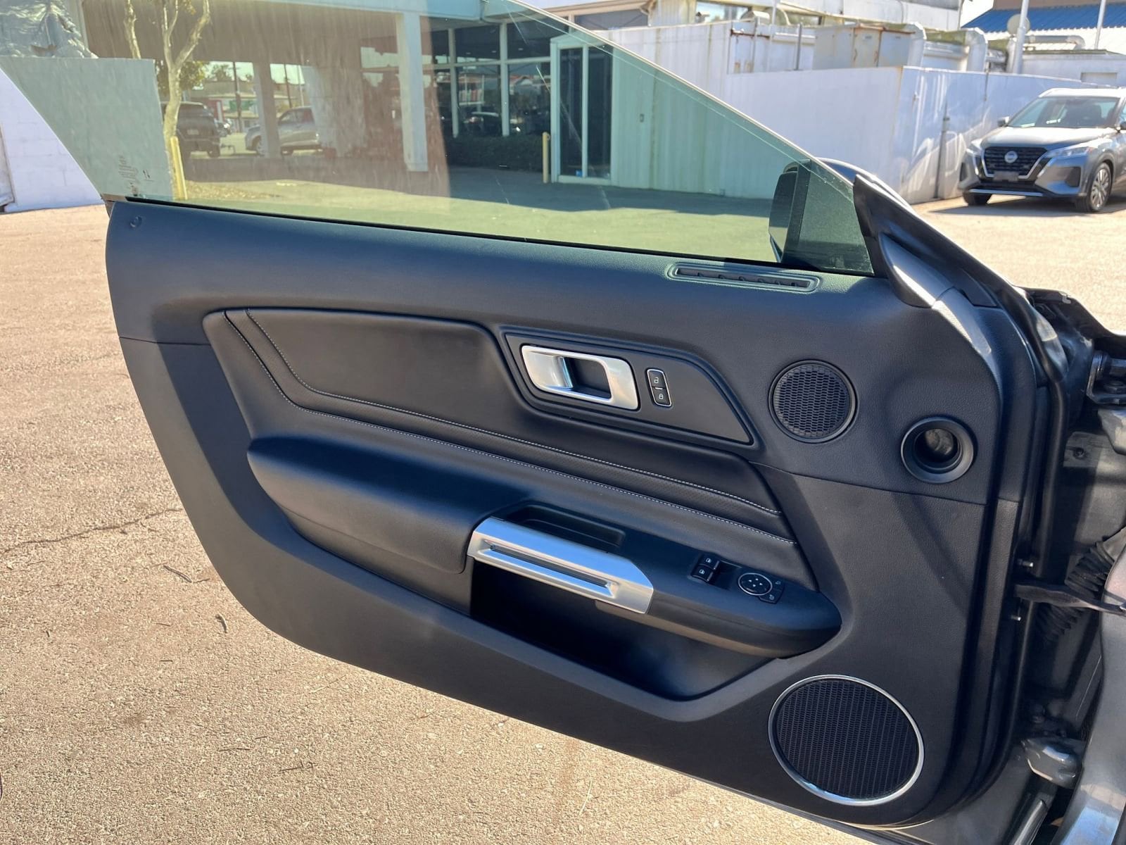 2022 Ford Mustang  16
