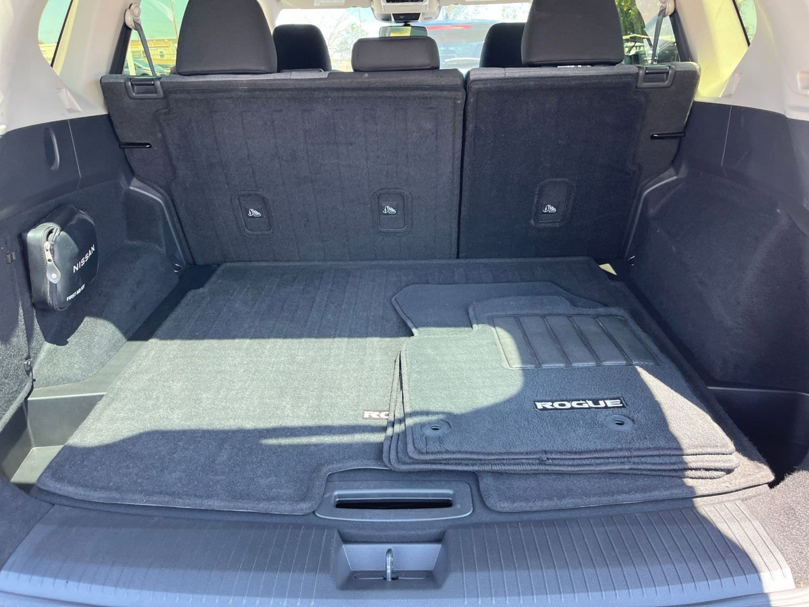 Thumbnail: 2023 Nissan Rogue - 31