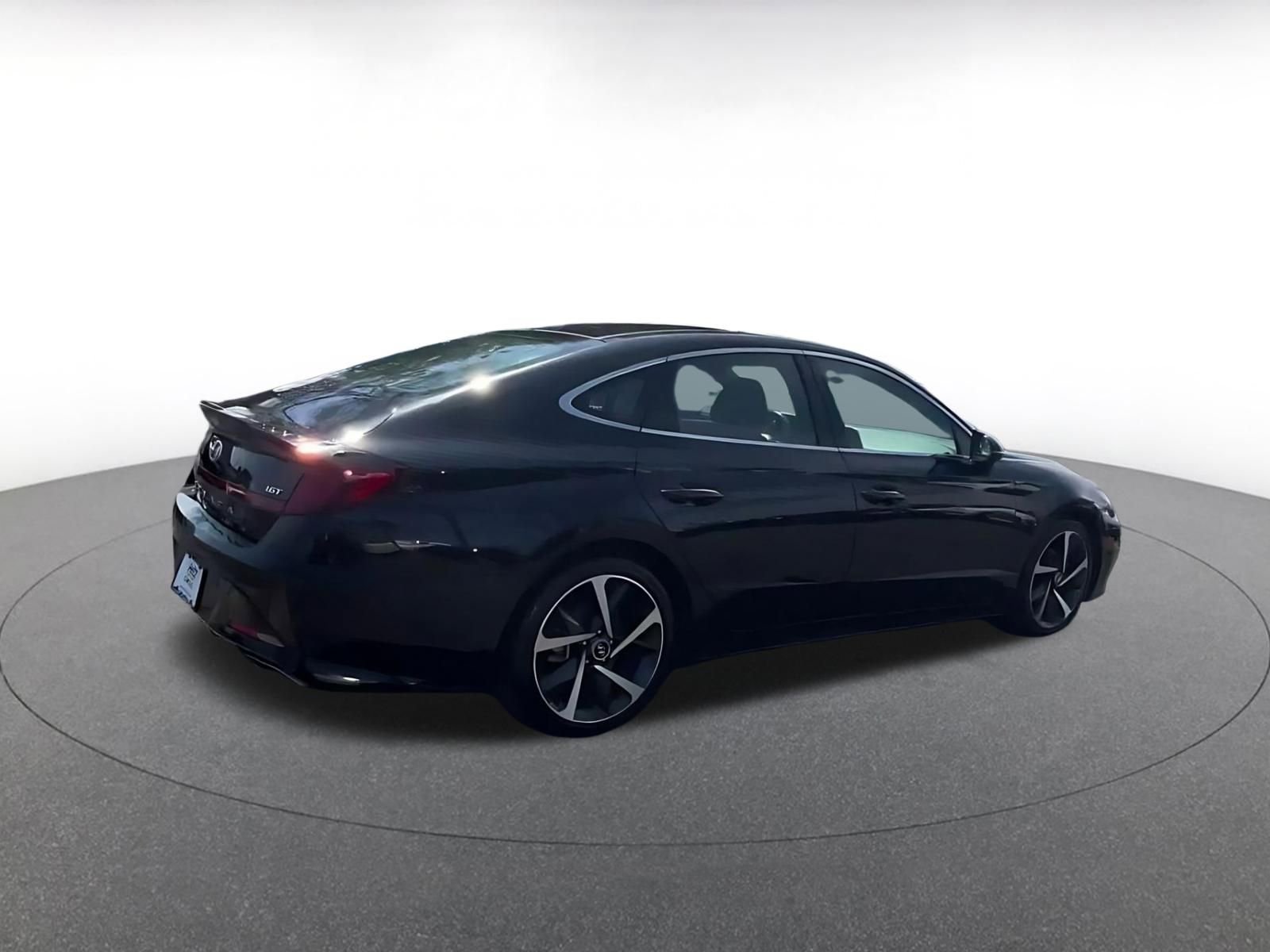 Thumbnail: 2023 Hyundai Sonata - 15