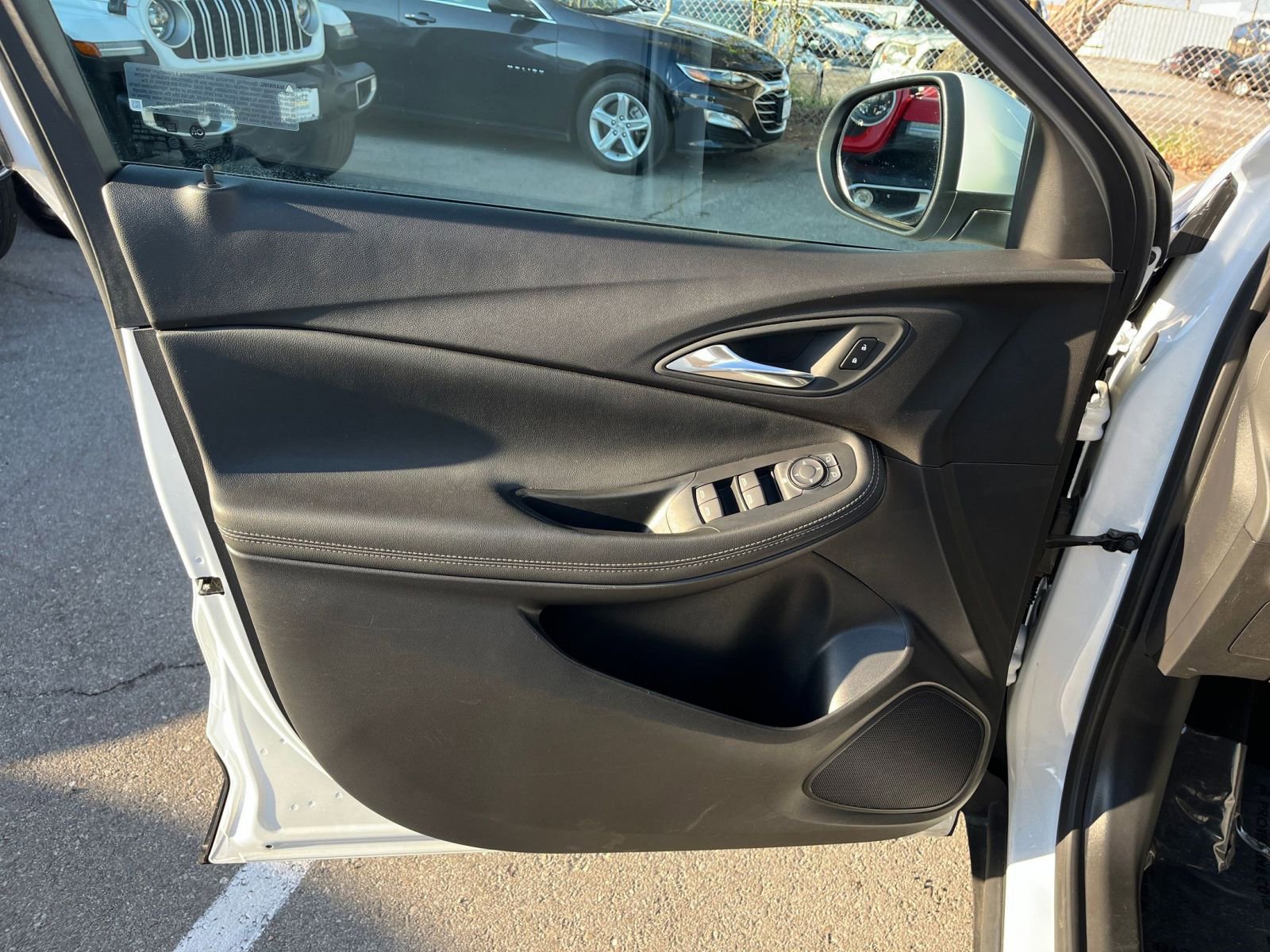 Thumbnail: 2025 Buick Encore GX - 20