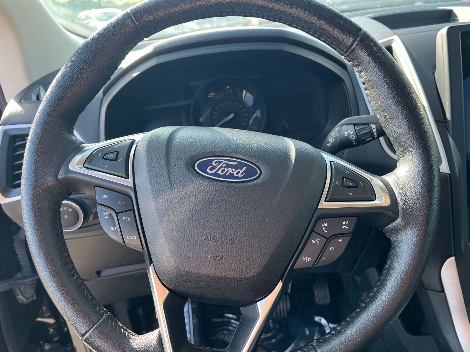 Thumbnail: 2023 Ford Edge - 28