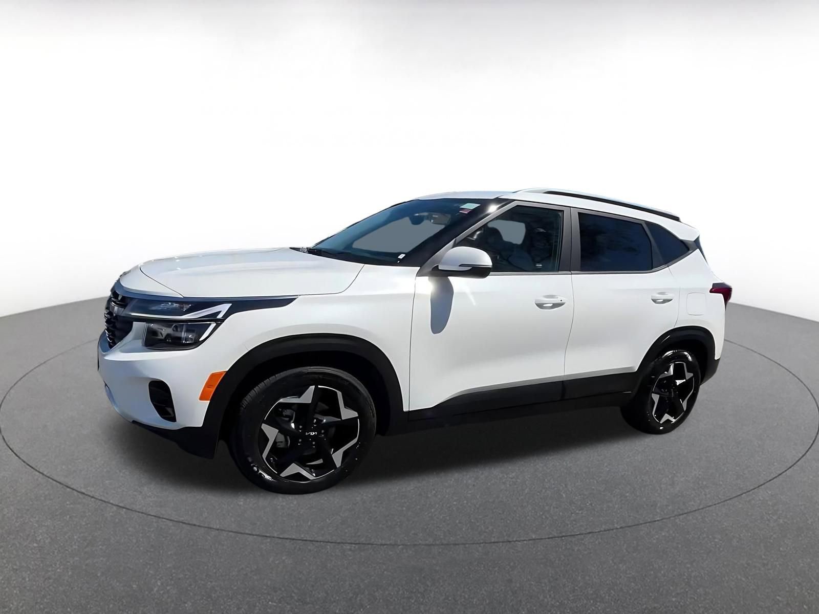 Thumbnail: 2025 Kia Seltos - 8