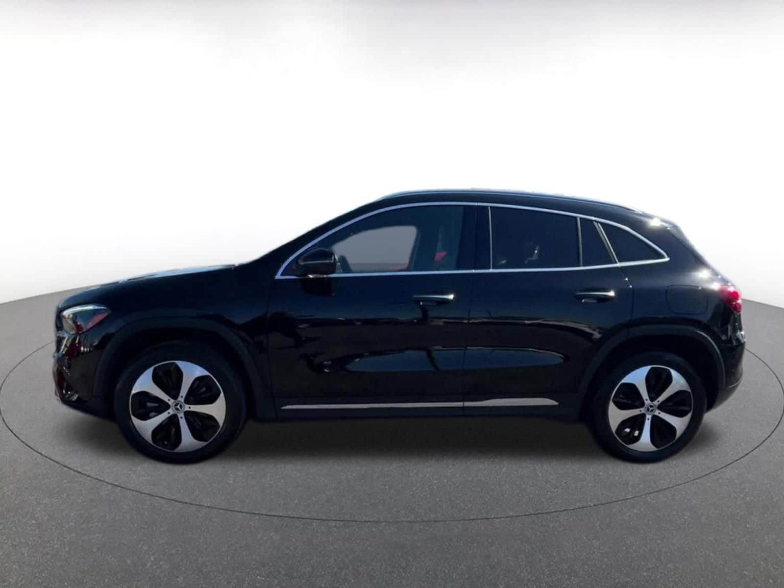 Thumbnail: 2025 Mercedes-Benz GLA - 9