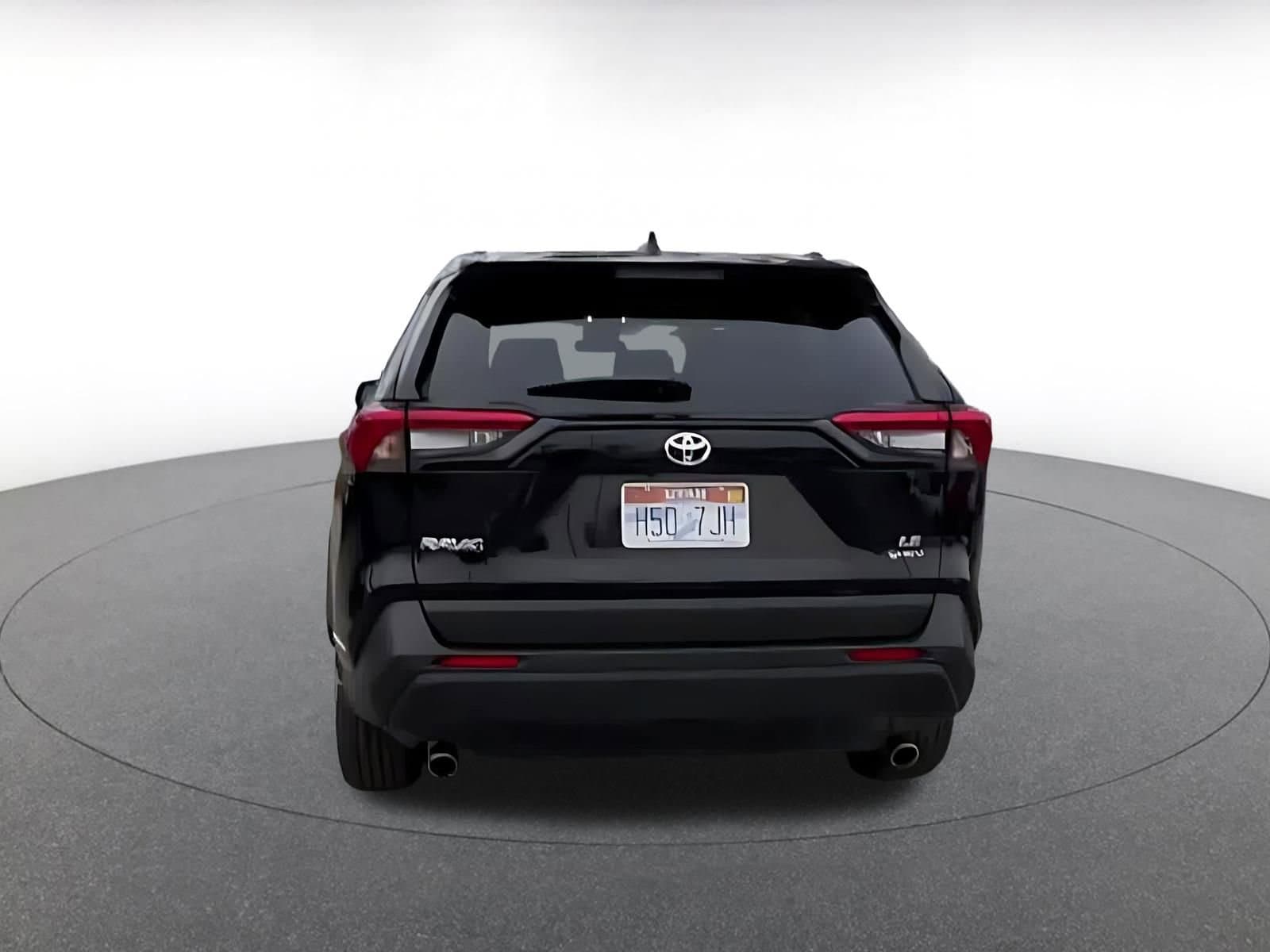 Thumbnail: 2025 Toyota RAV4 - 12