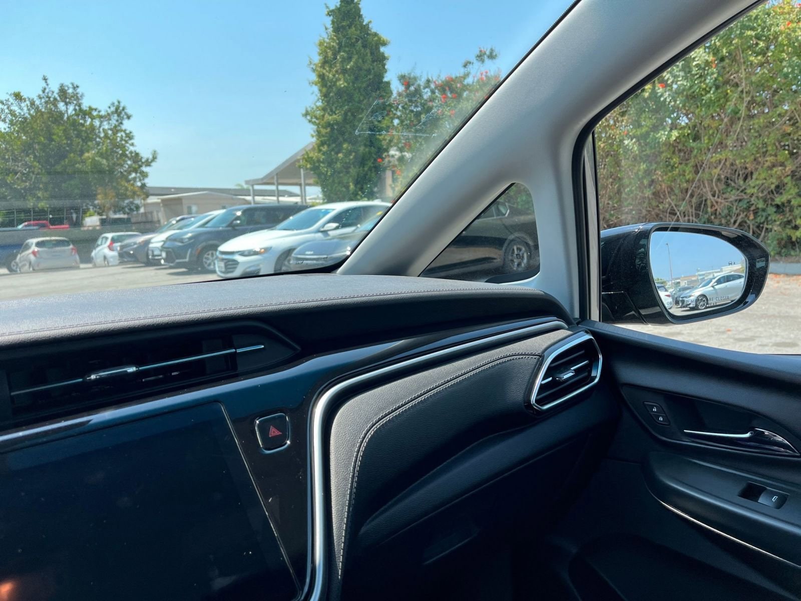 Thumbnail: 2023 Chevrolet Bolt EV - 34