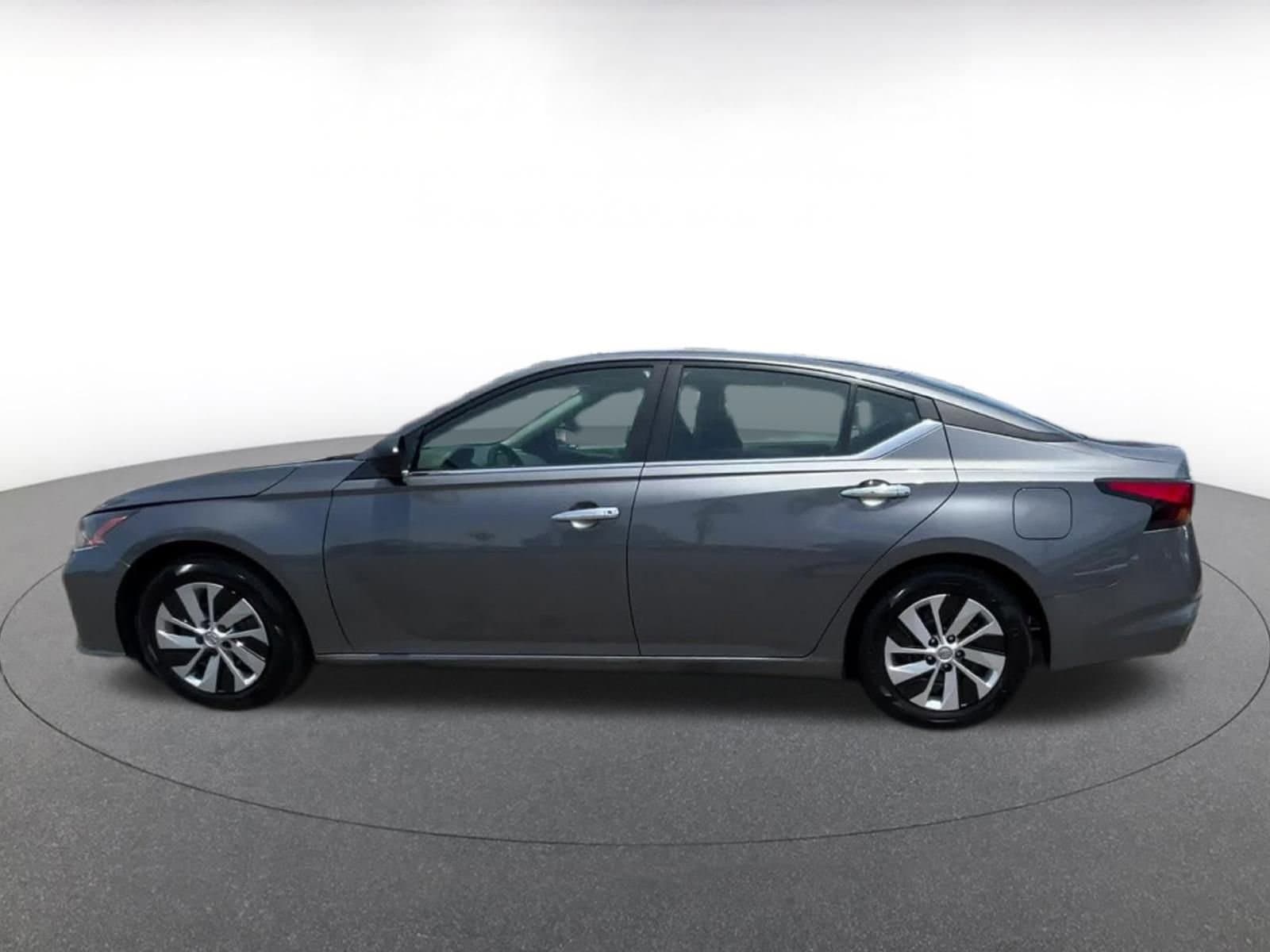 2024 Nissan Altima S 7