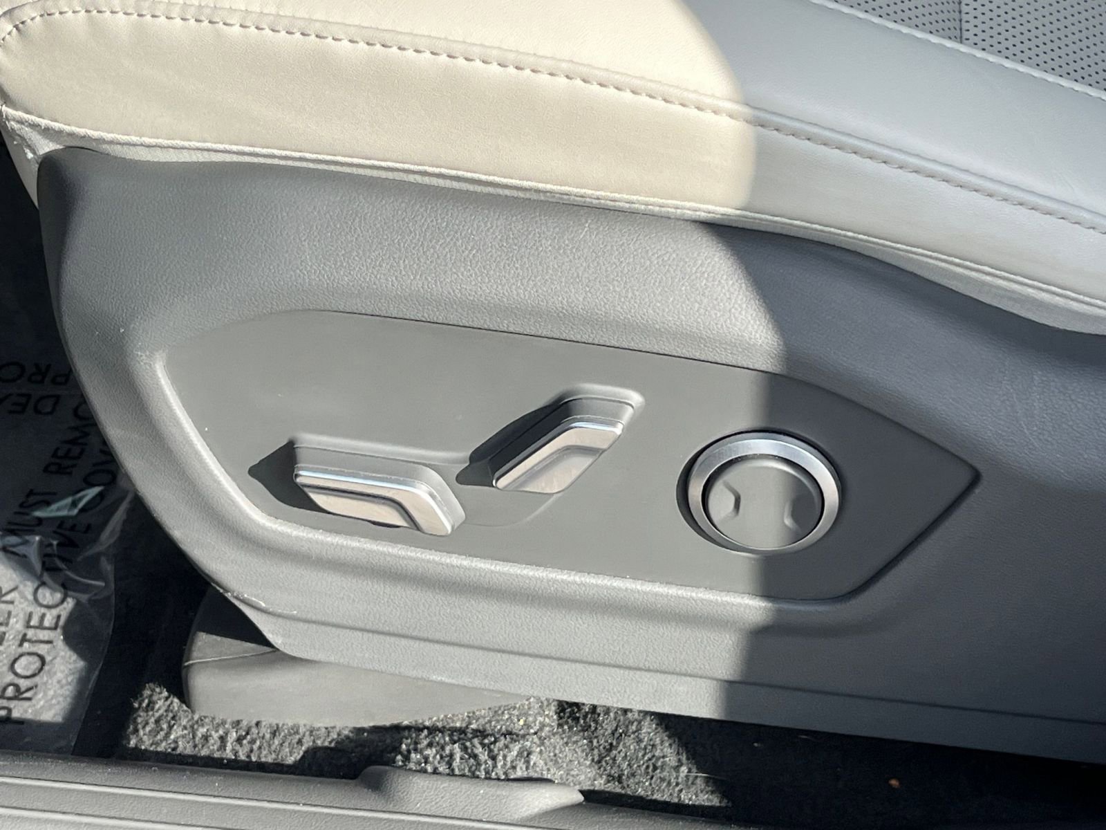 Thumbnail: 2025 Hyundai Santa Fe - 24