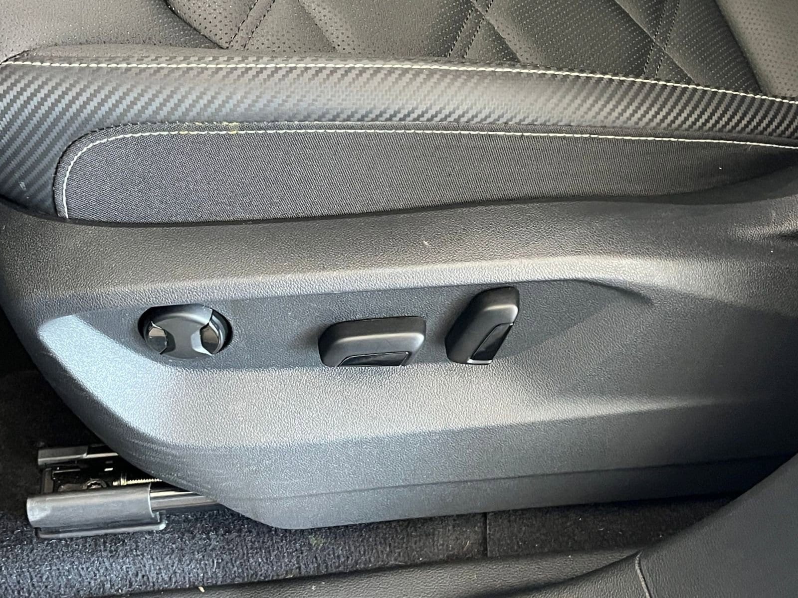 Thumbnail: 2025 Volkswagen Atlas - 24