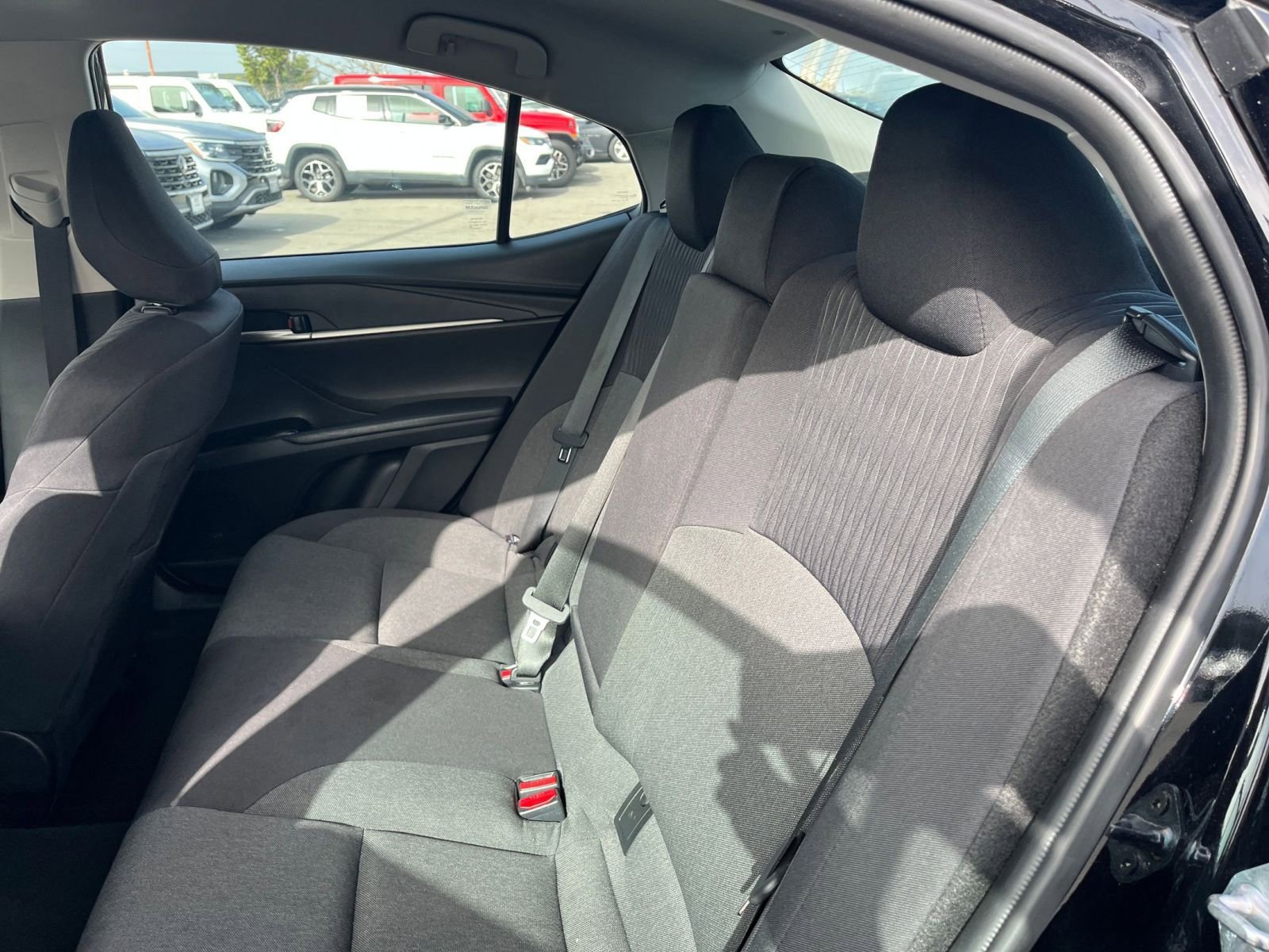 Thumbnail: 2025 Toyota Camry - 25