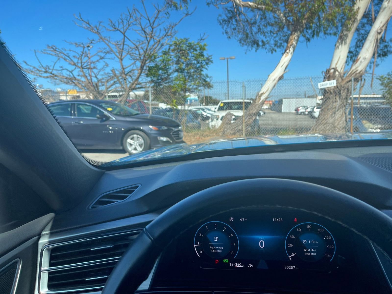 Thumbnail: 2025 Volkswagen Atlas - 34