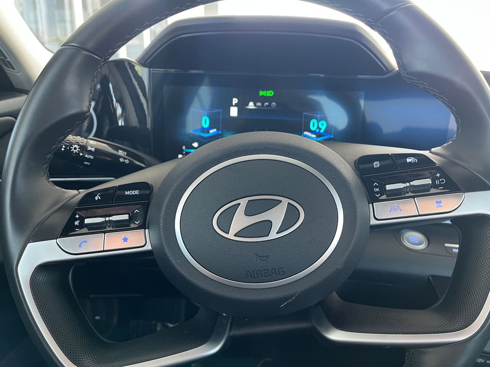 Thumbnail: 2025 Hyundai Elantra - 28