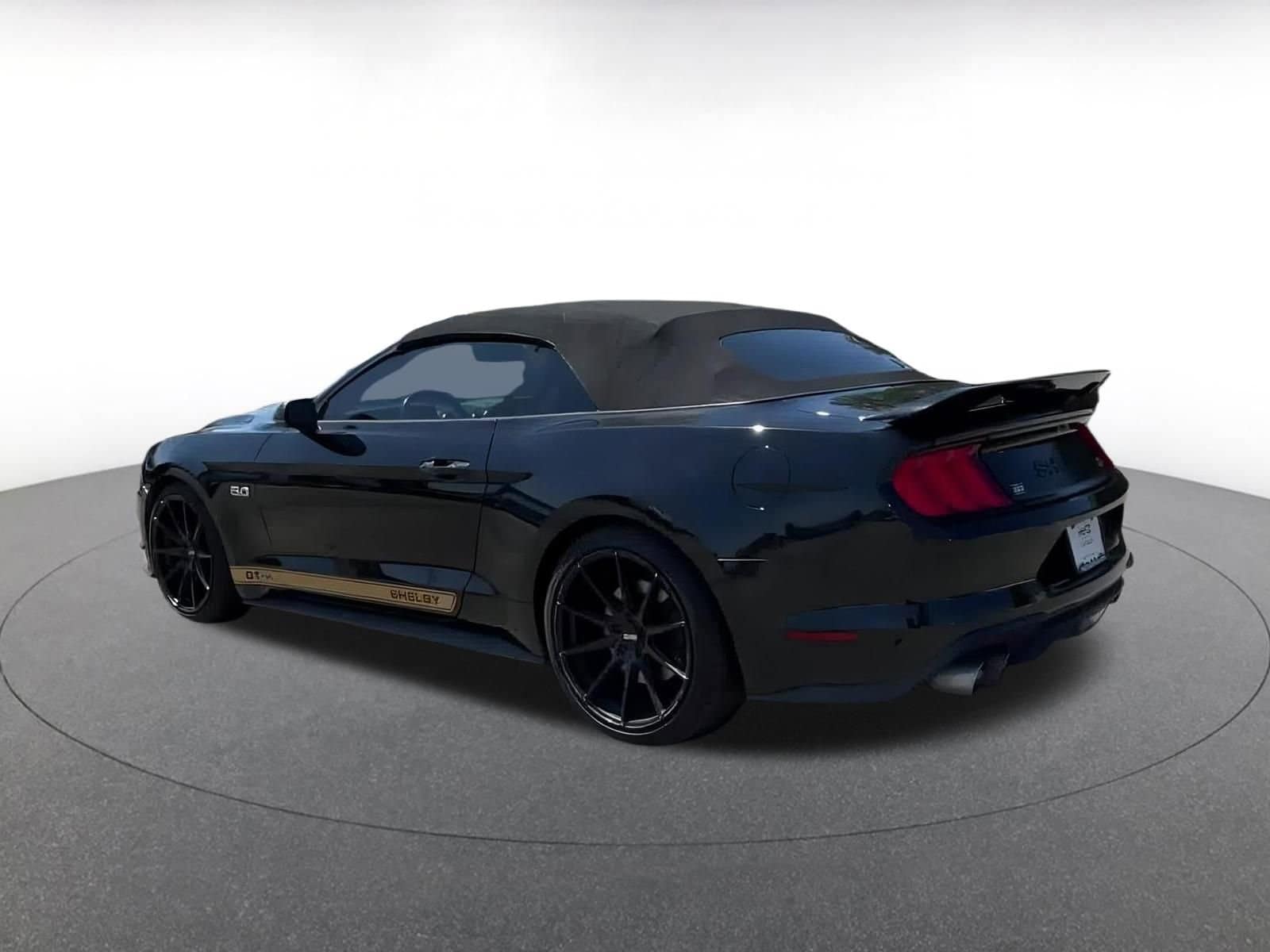 2022 Ford Mustang GT Premium 8