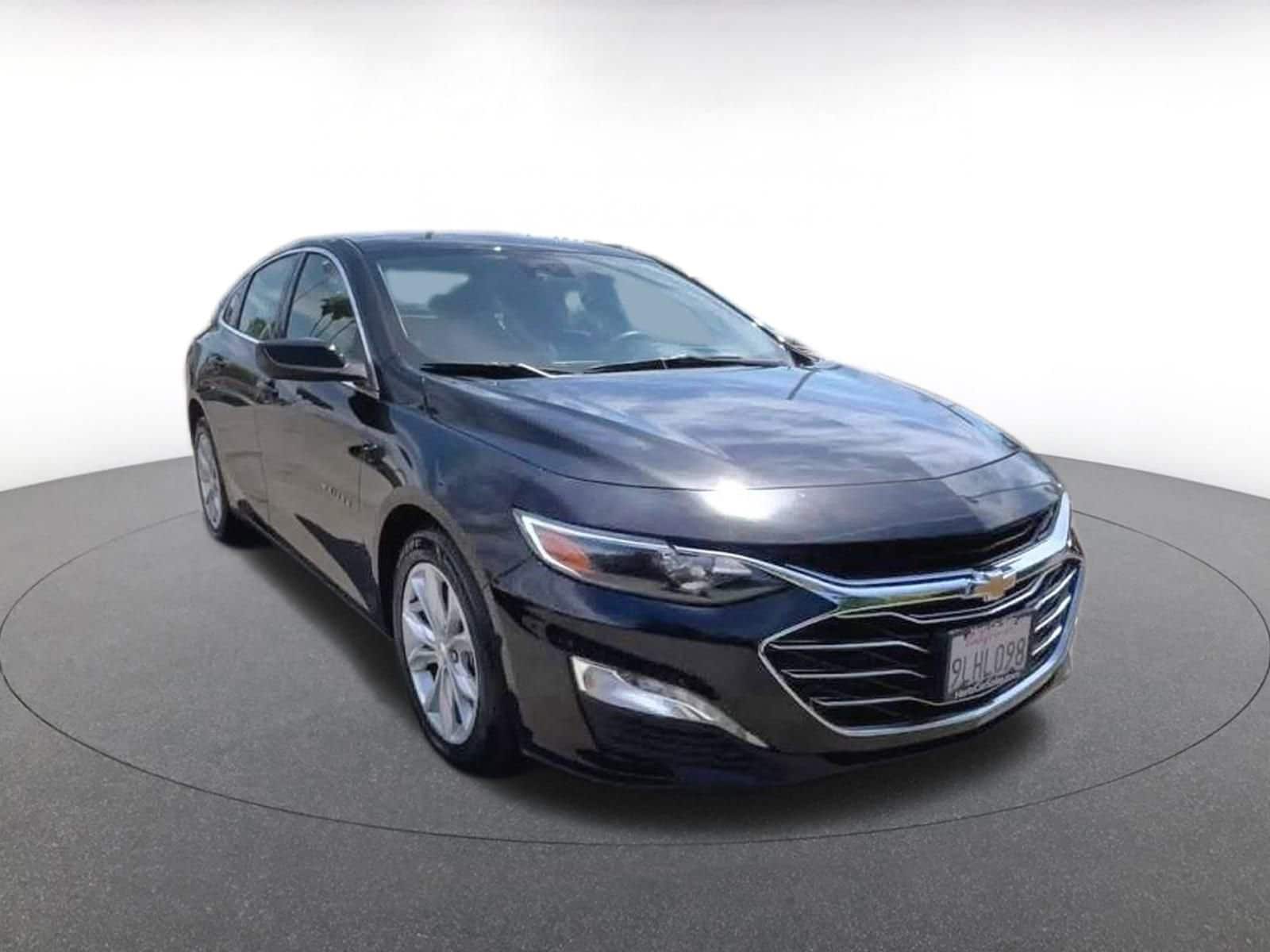 Thumbnail: 2024 Chevrolet Malibu - 3
