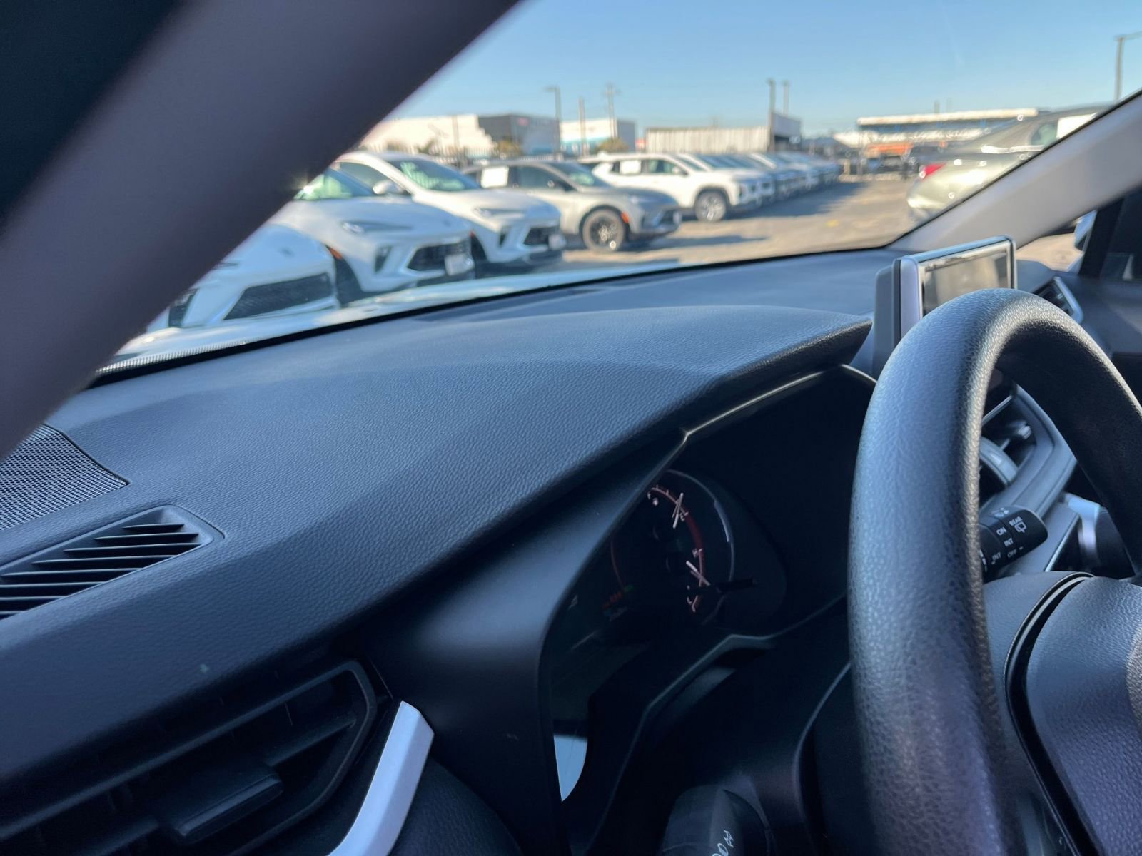 Thumbnail: 2025 Toyota RAV4 - 34