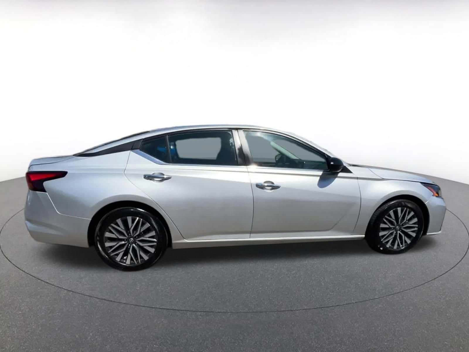 Thumbnail: 2024 Nissan Altima - 16