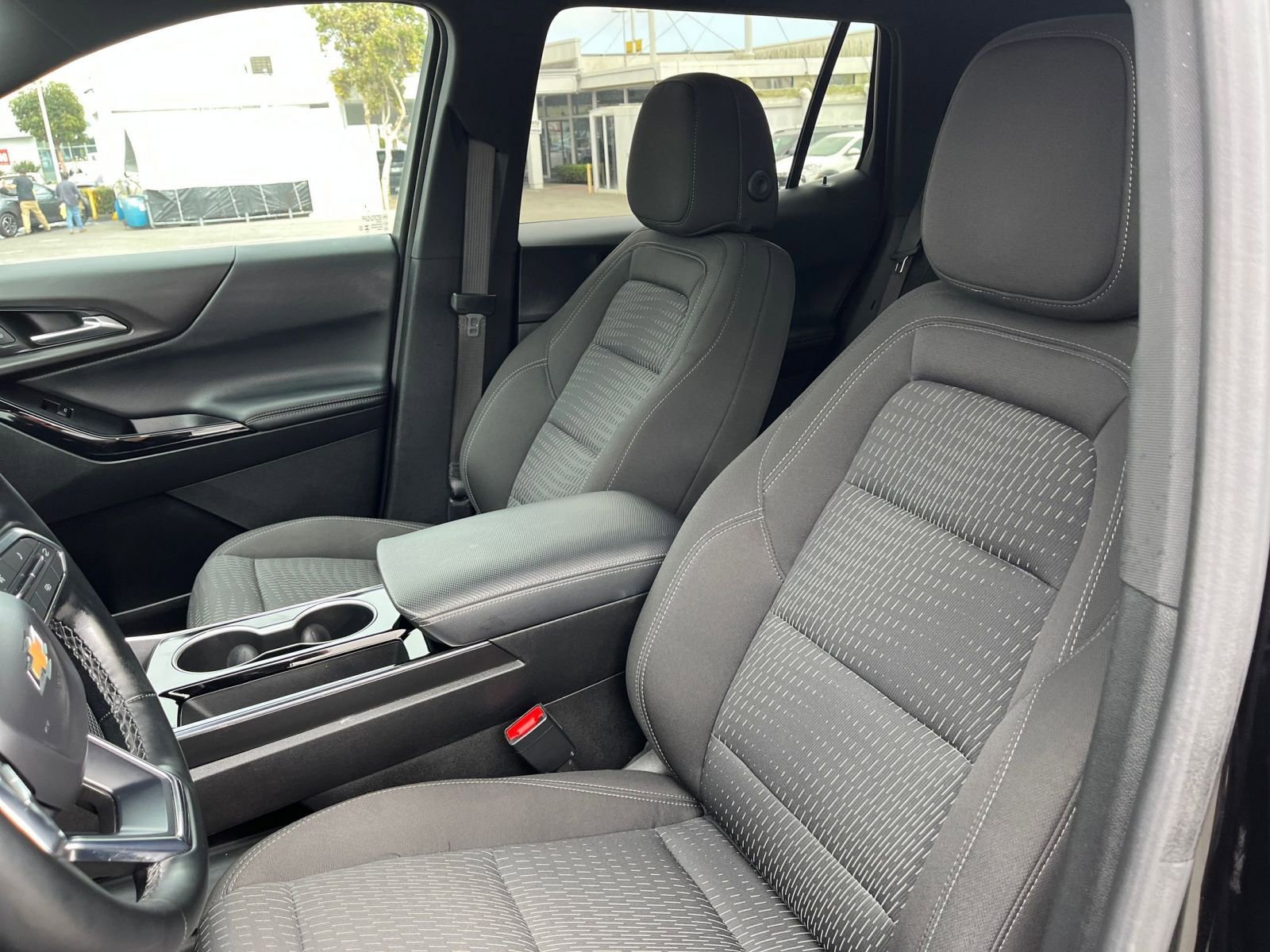 Thumbnail: 2025 Chevrolet Equinox - 28