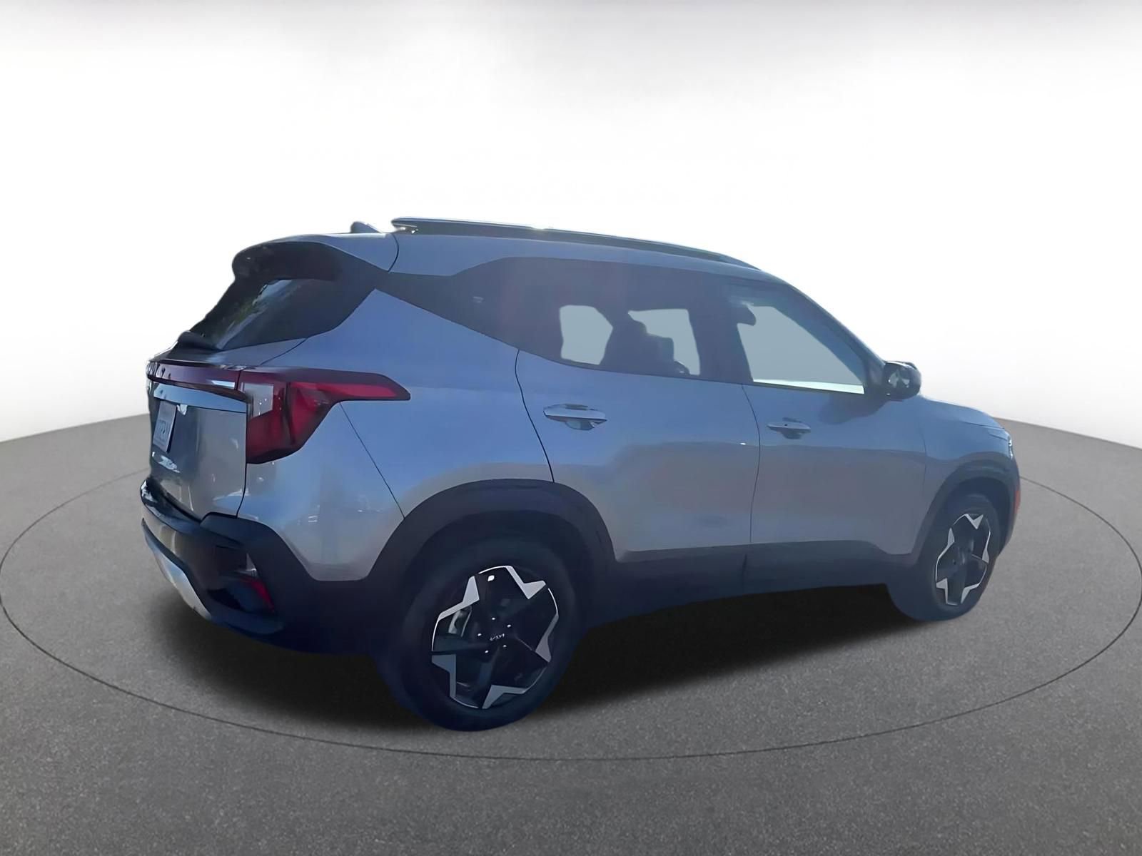 Thumbnail: 2025 Kia Seltos - 15
