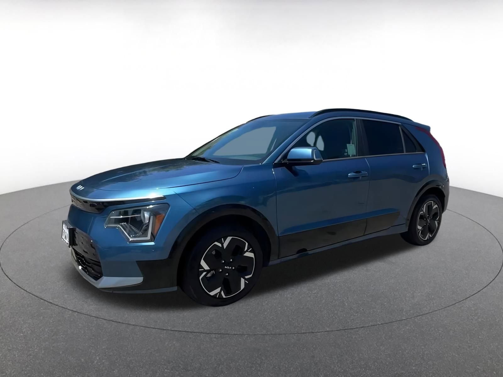 Thumbnail: 2023 Kia Niro - 6