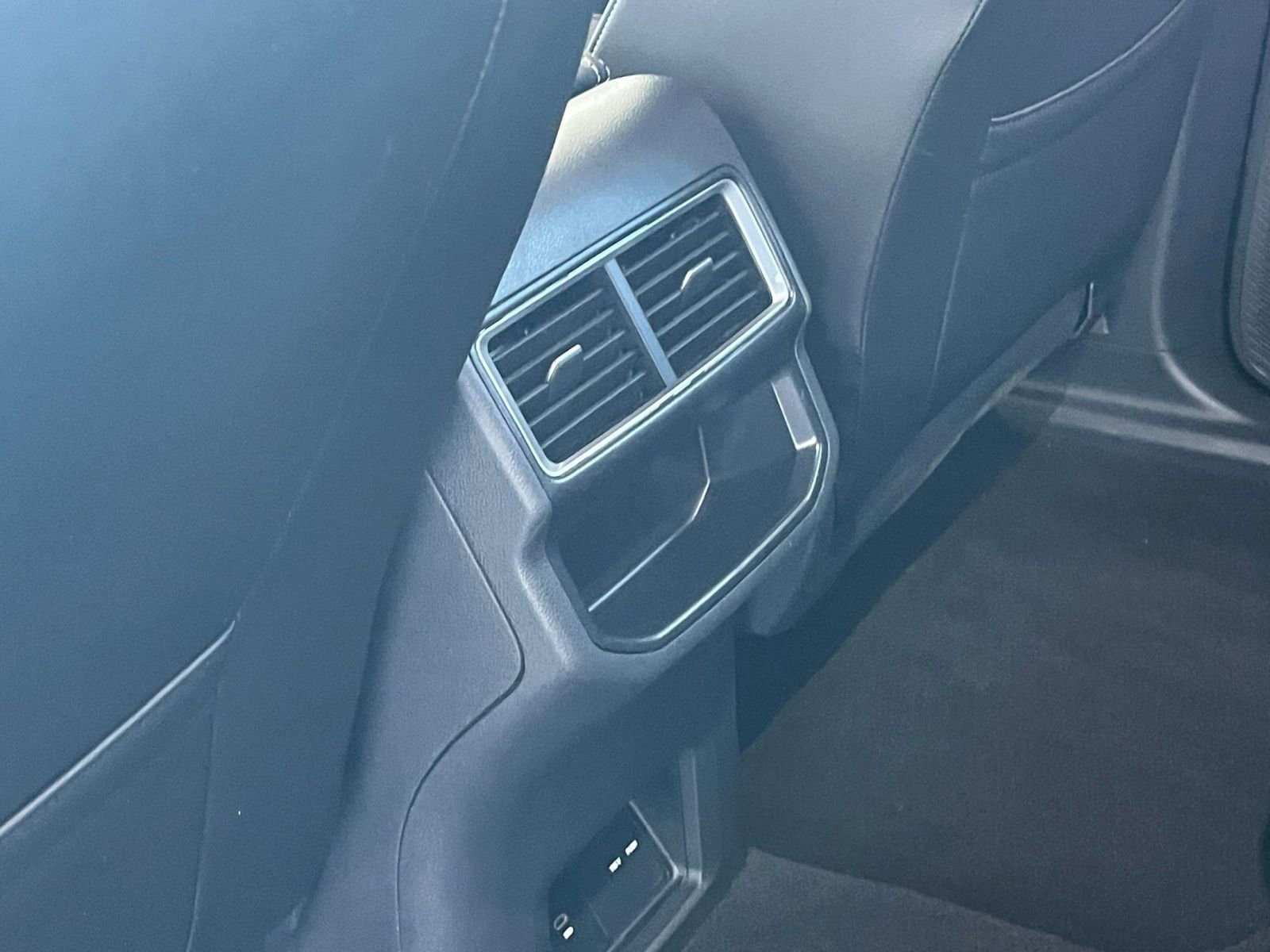 Thumbnail: 2025 Volkswagen Atlas - 25