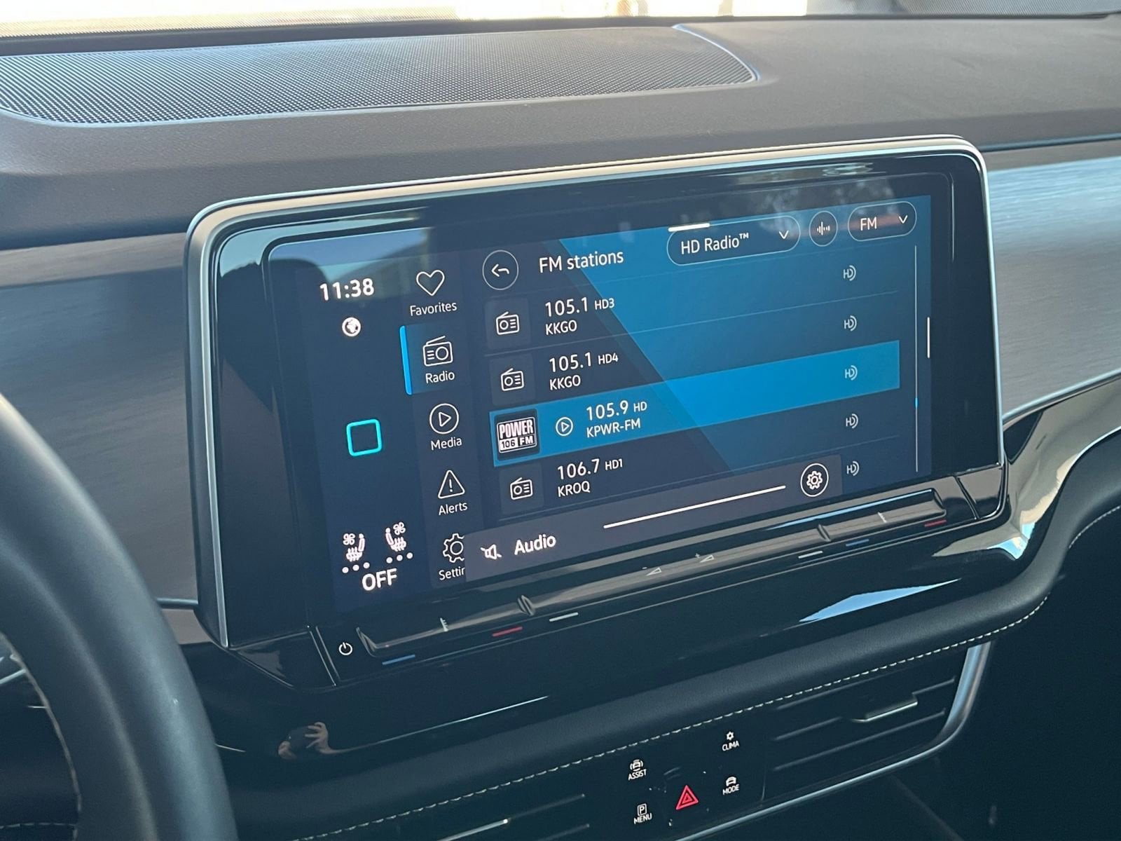 Thumbnail: 2025 Volkswagen Atlas - 18