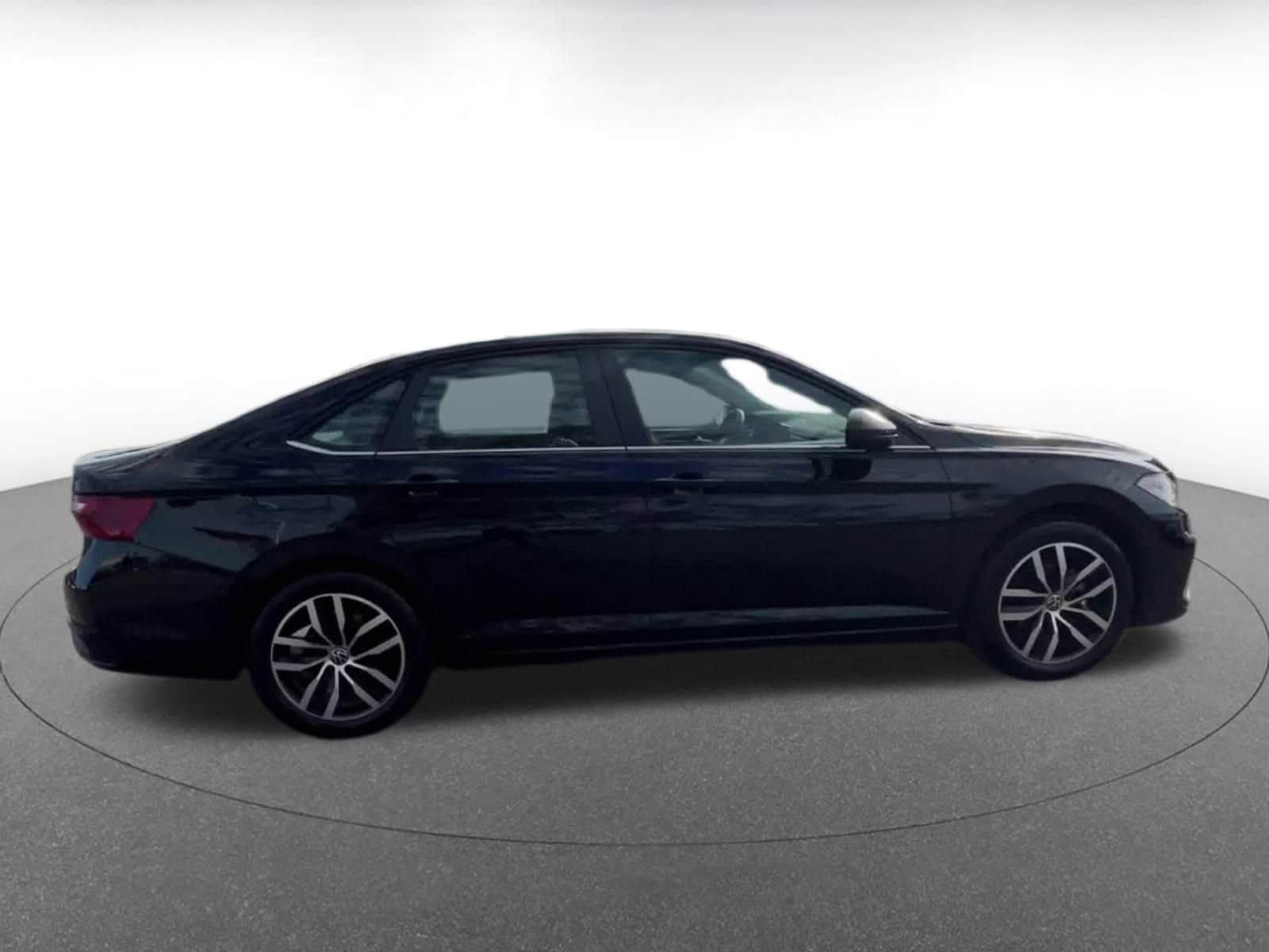 Thumbnail: 2025 Volkswagen Jetta - 16