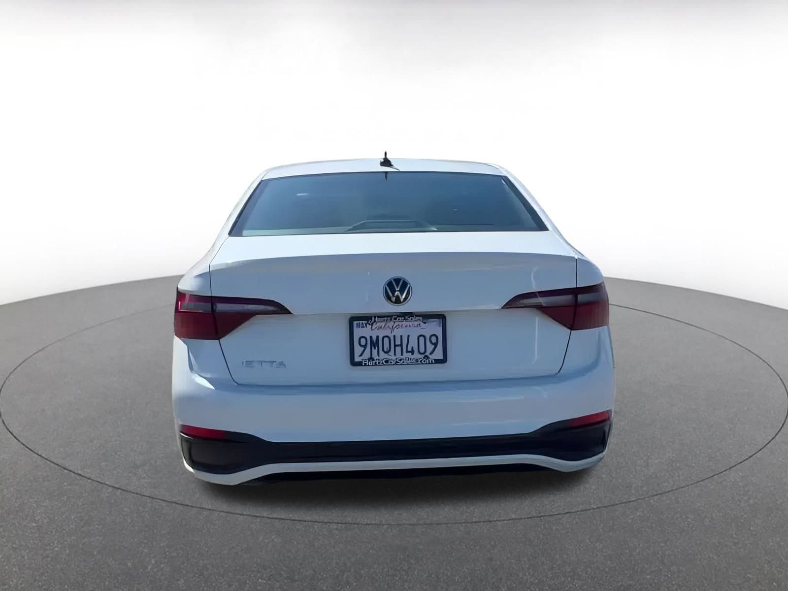 Thumbnail: 2024 Volkswagen Jetta - 10