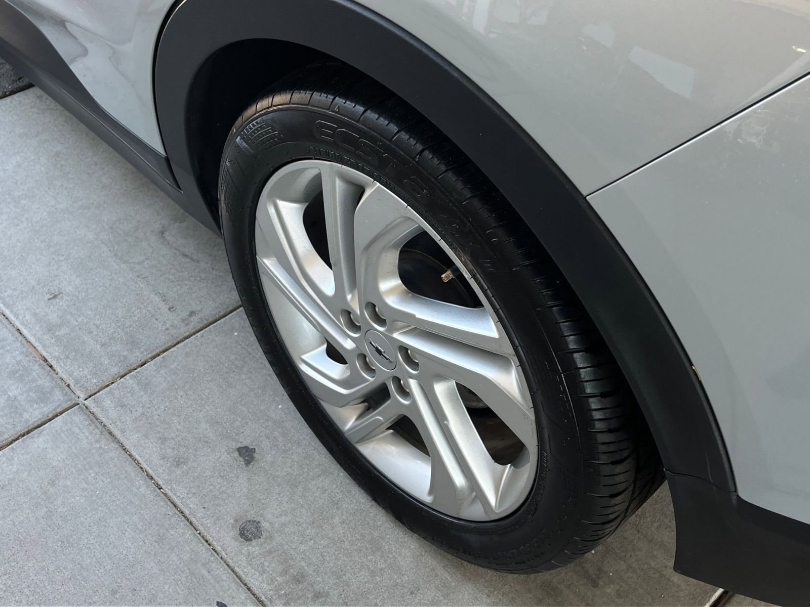 Thumbnail: 2023 Chevrolet Bolt EV - 29