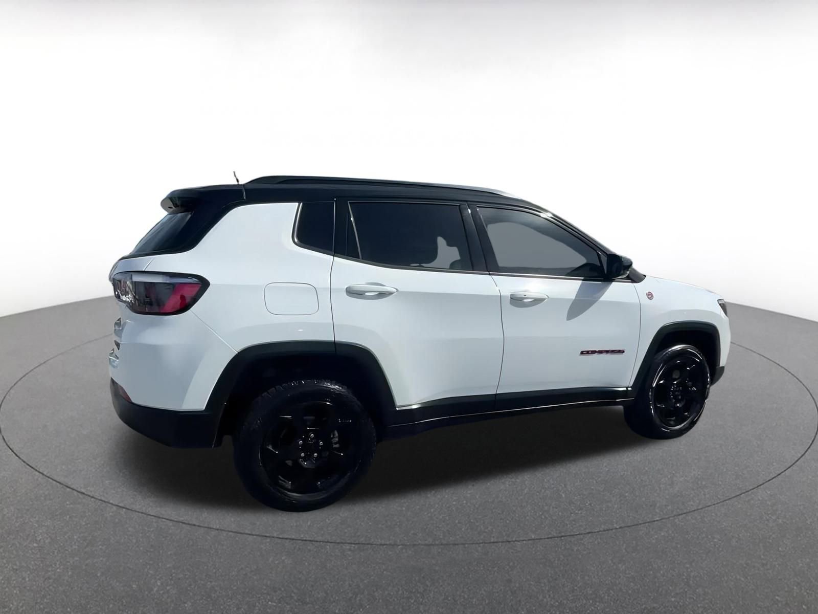 Thumbnail: 2023 Jeep Compass - 12