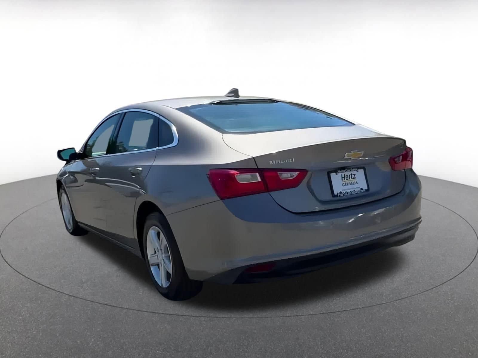Thumbnail: 2023 Chevrolet Malibu - 9
