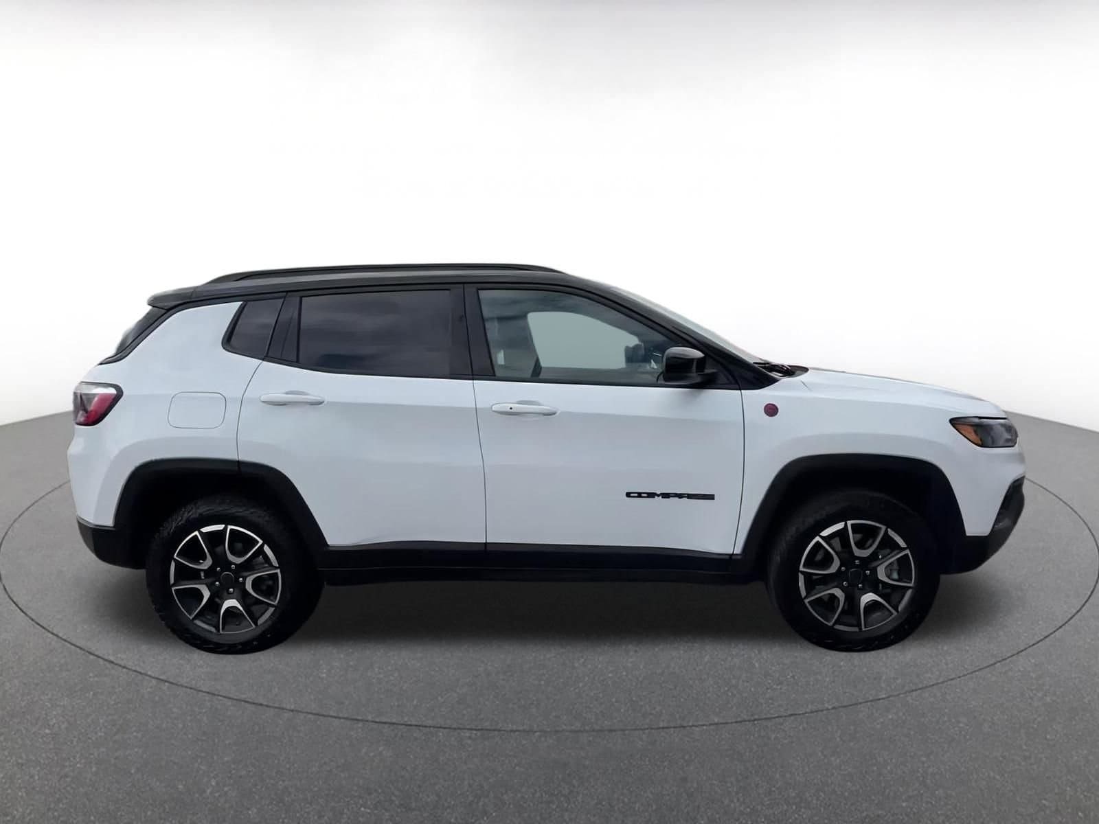 Thumbnail: 2025 Jeep Compass - 16