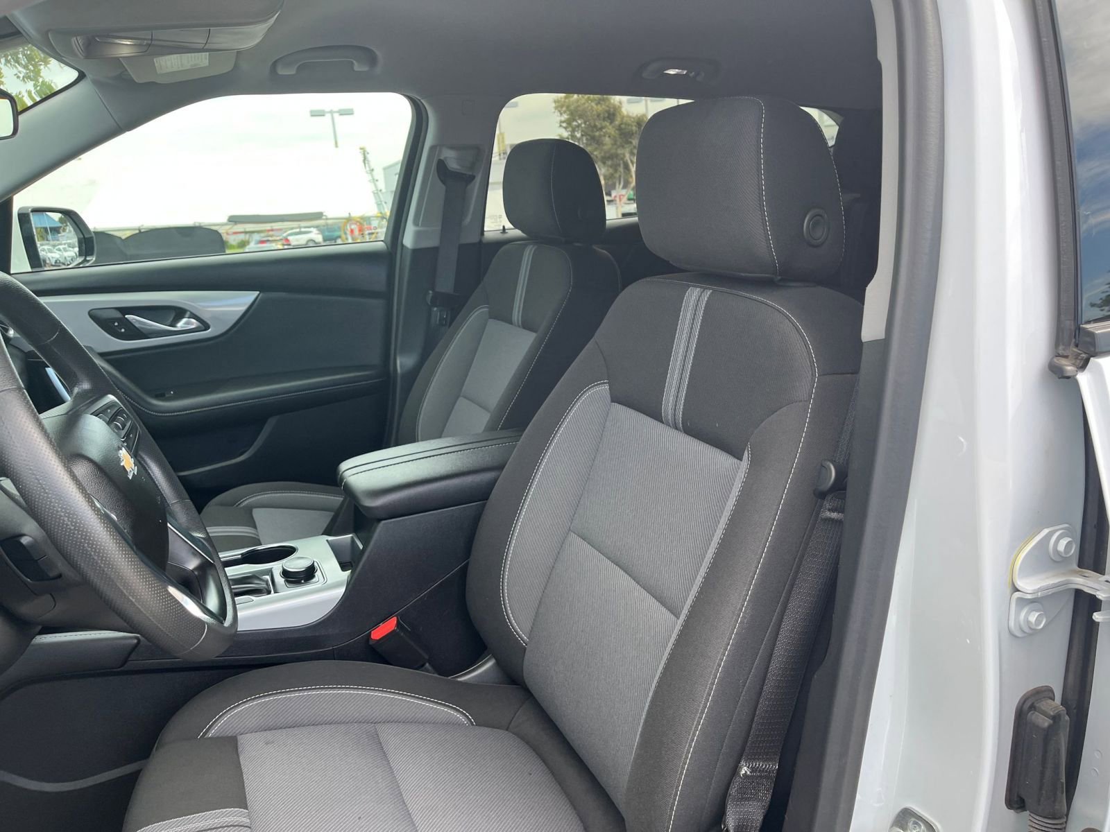 Thumbnail: 2025 Chevrolet Blazer - 28